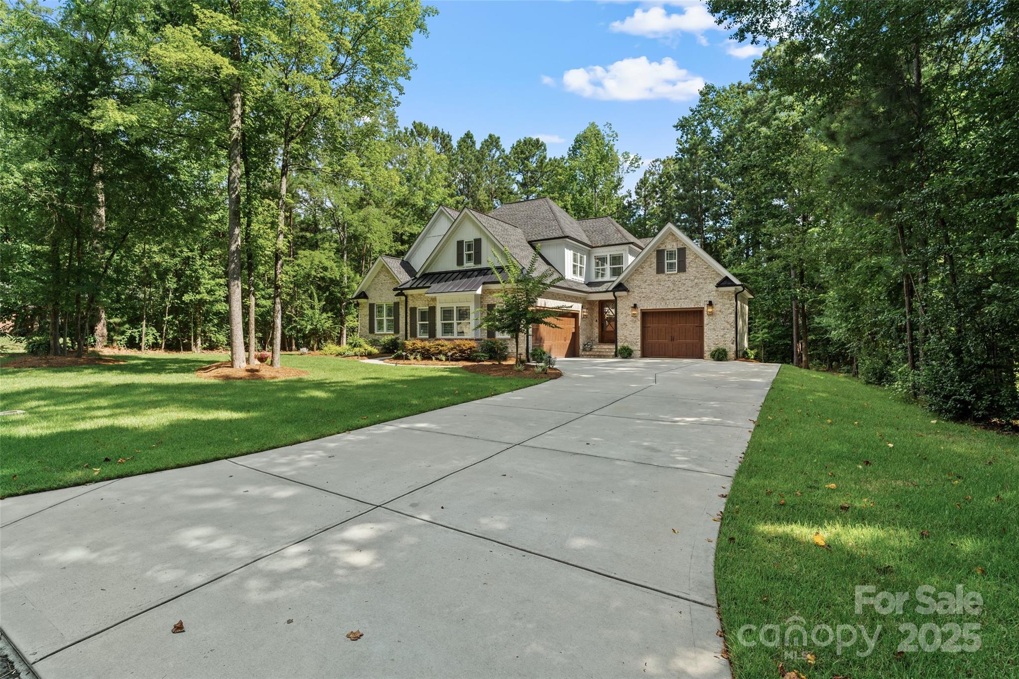 1381 Ridgewood Drive