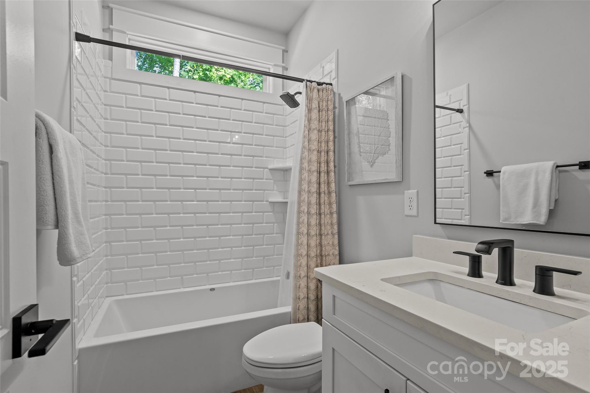 1381 Ridgewood Drive