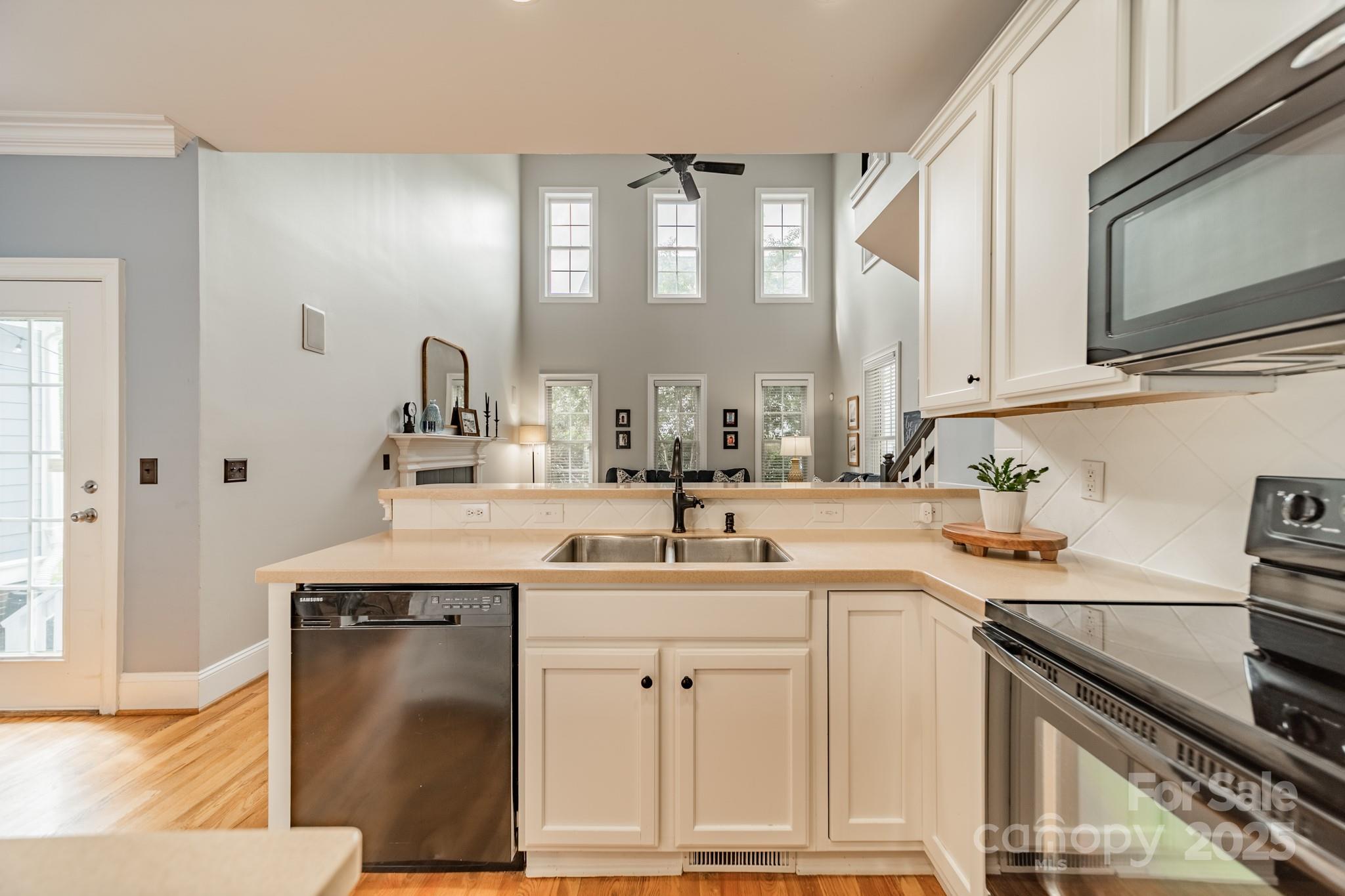 720 Shady Grove Crossing