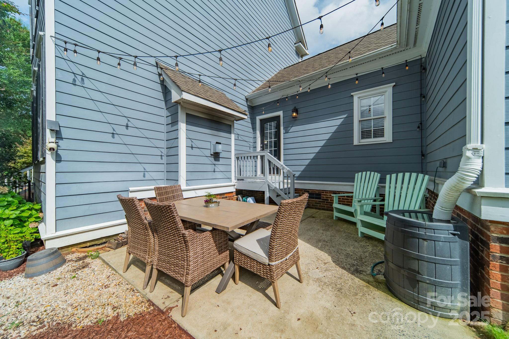 720 Shady Grove Crossing