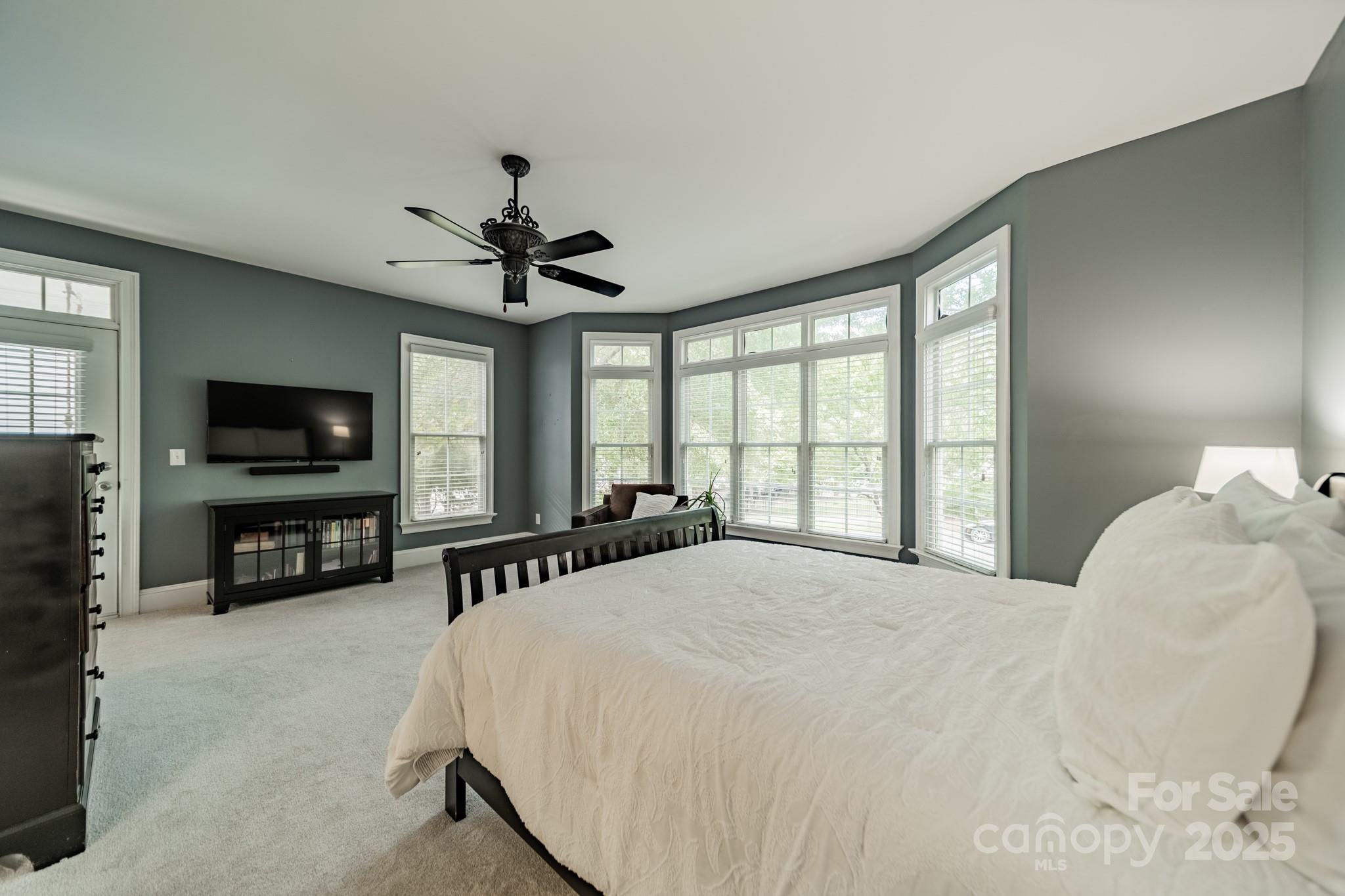 720 Shady Grove Crossing