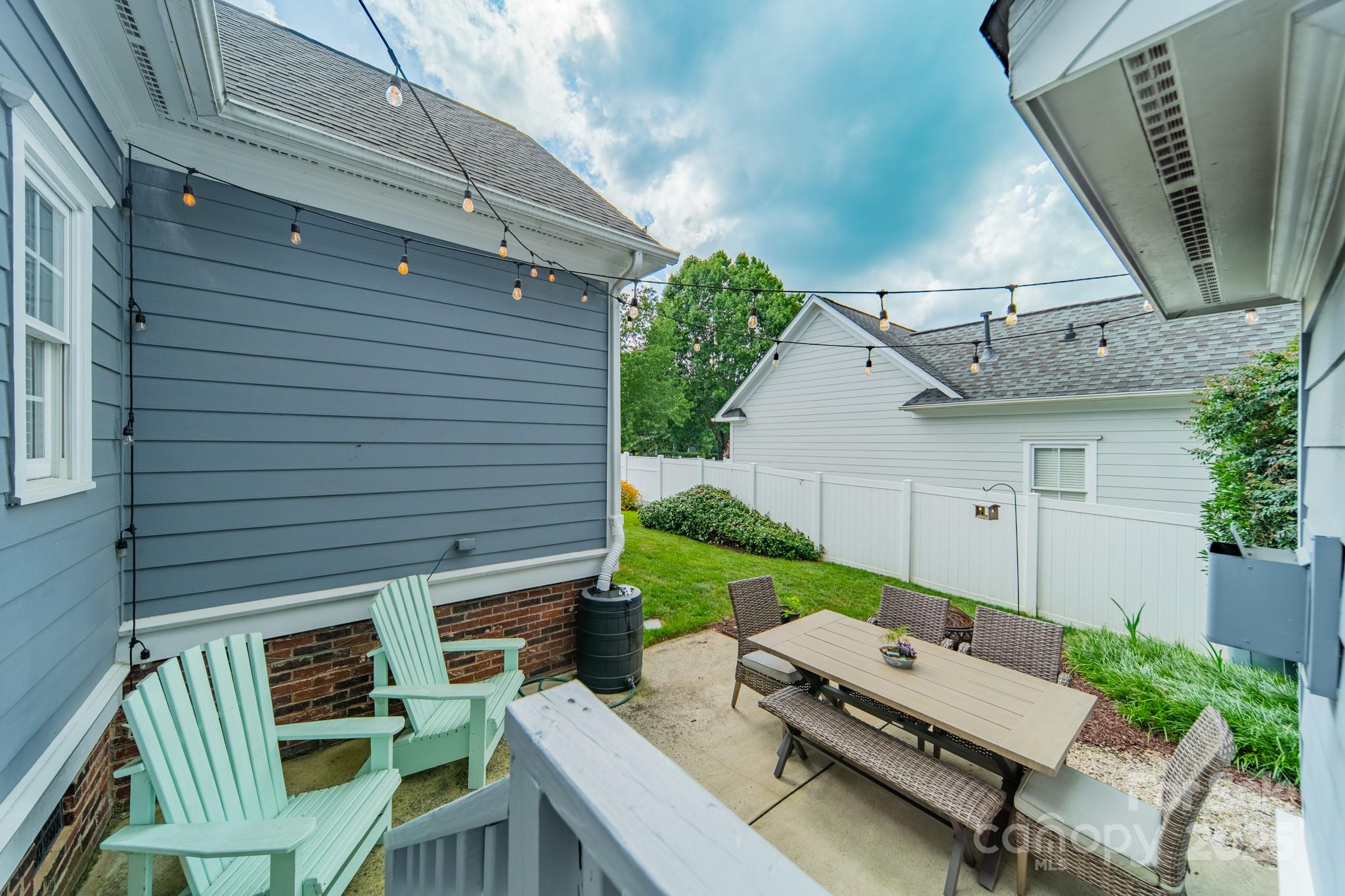 720 Shady Grove Crossing