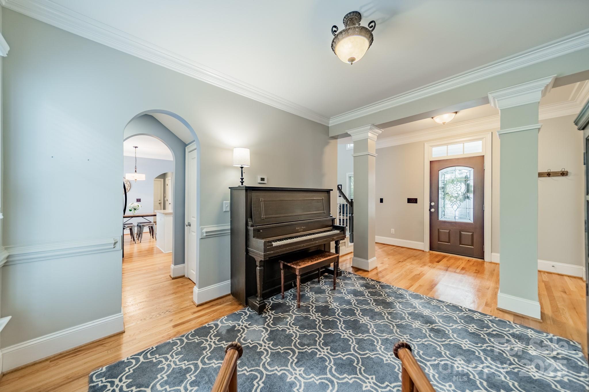 720 Shady Grove Crossing