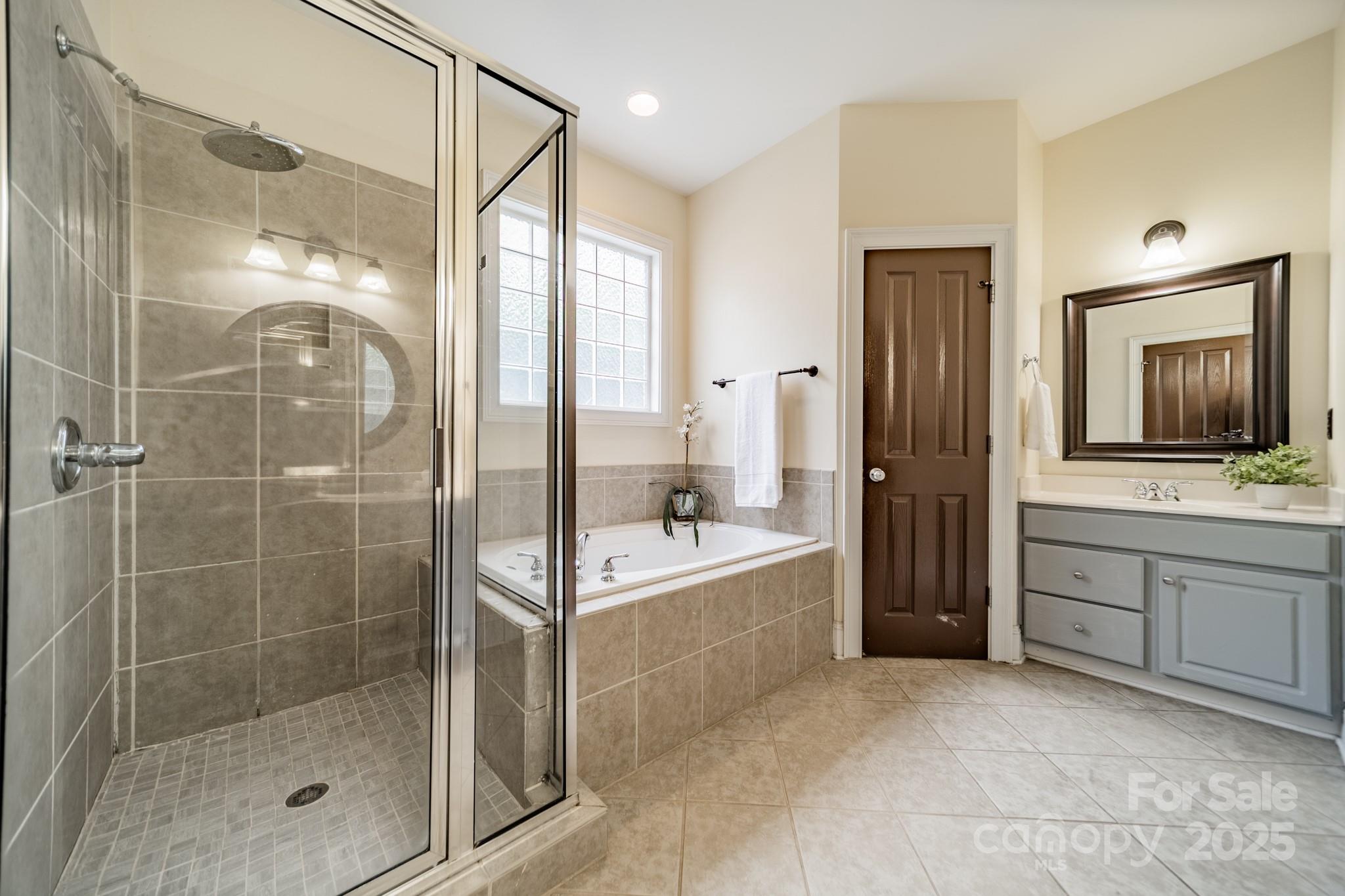 720 Shady Grove Crossing