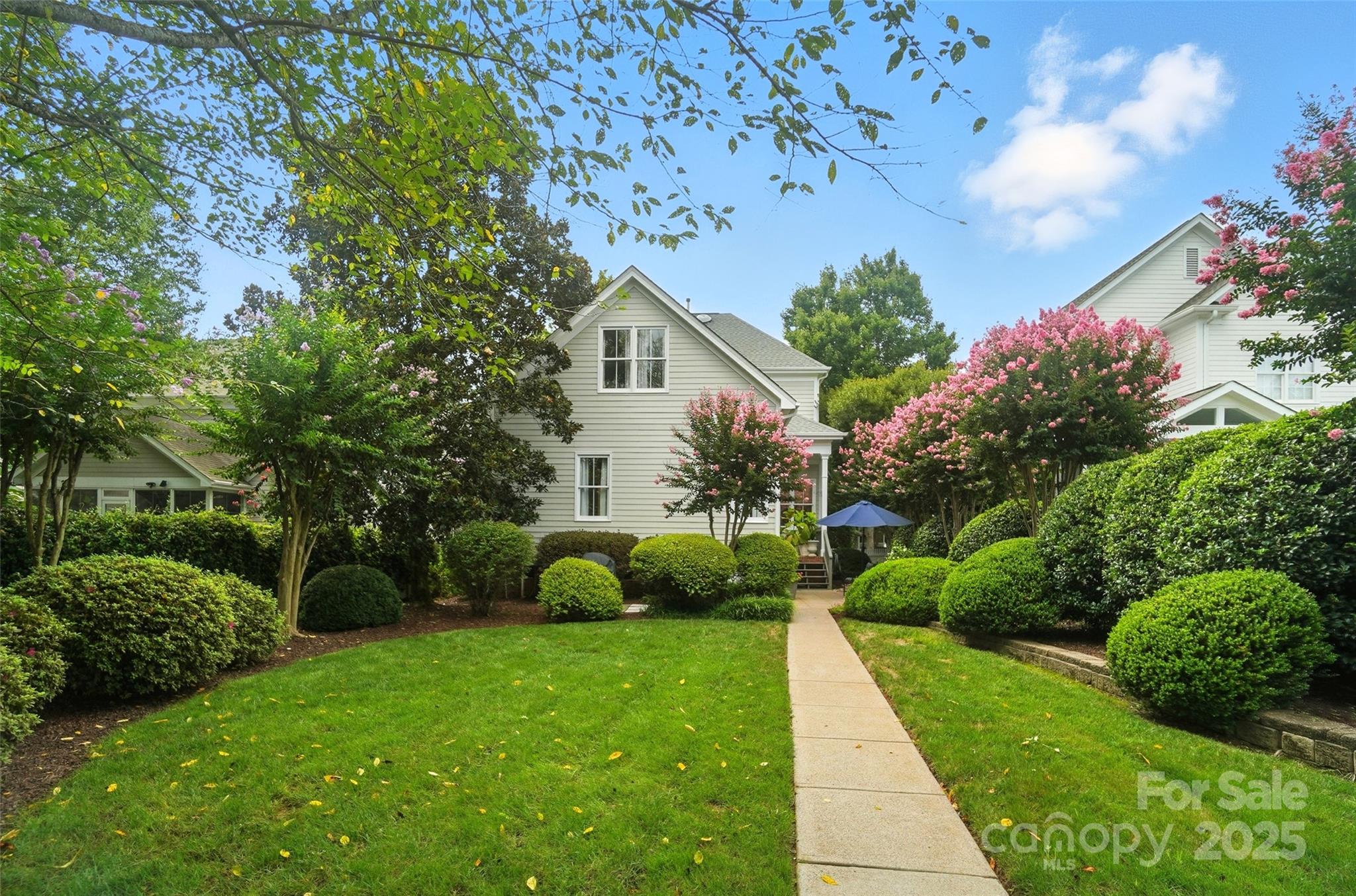 1379 Barnett Woods