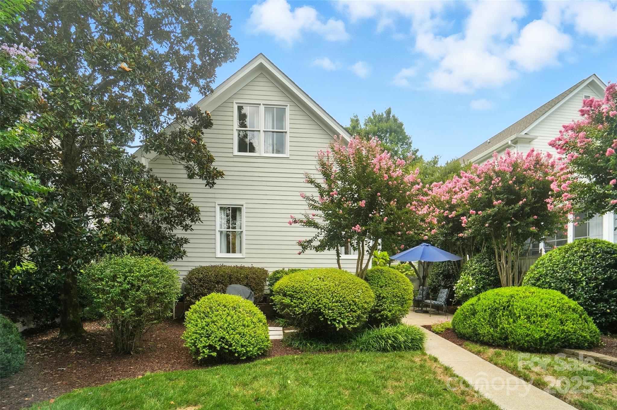 1379 Barnett Woods