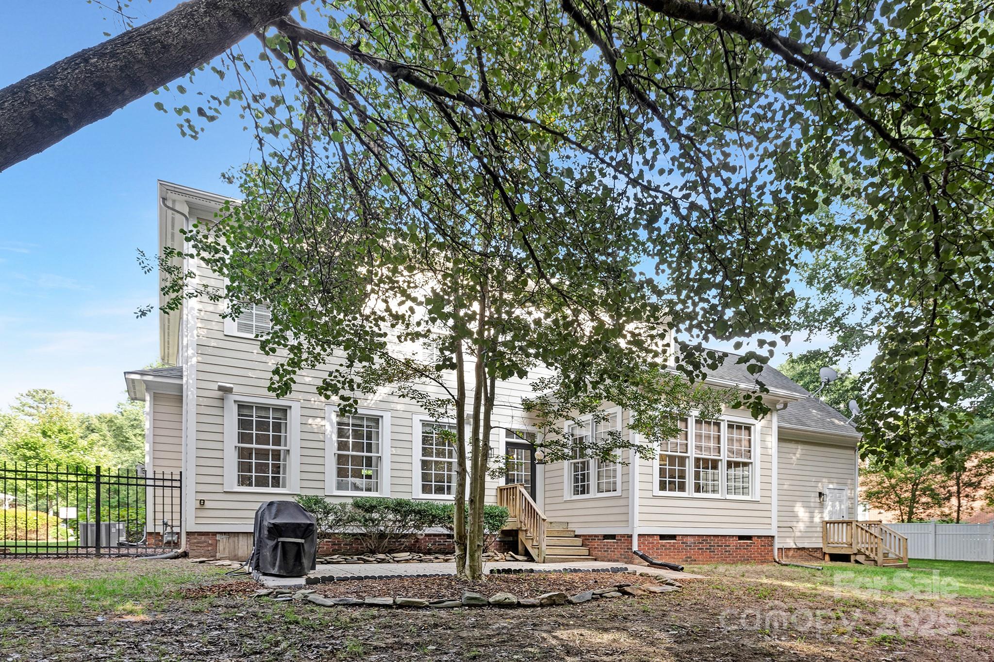 1728 Catherine Lothie Way