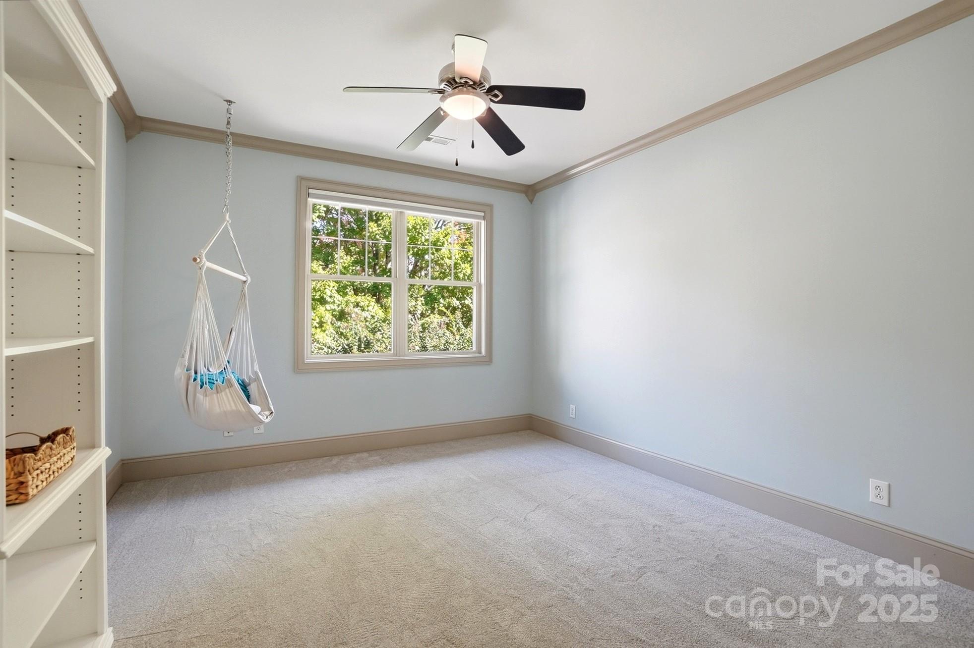 2424 Commons Court