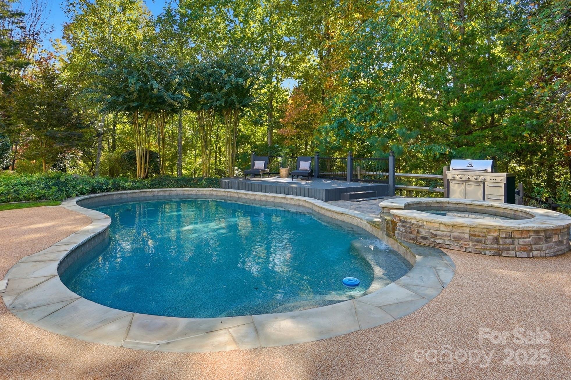 2424 Commons Court