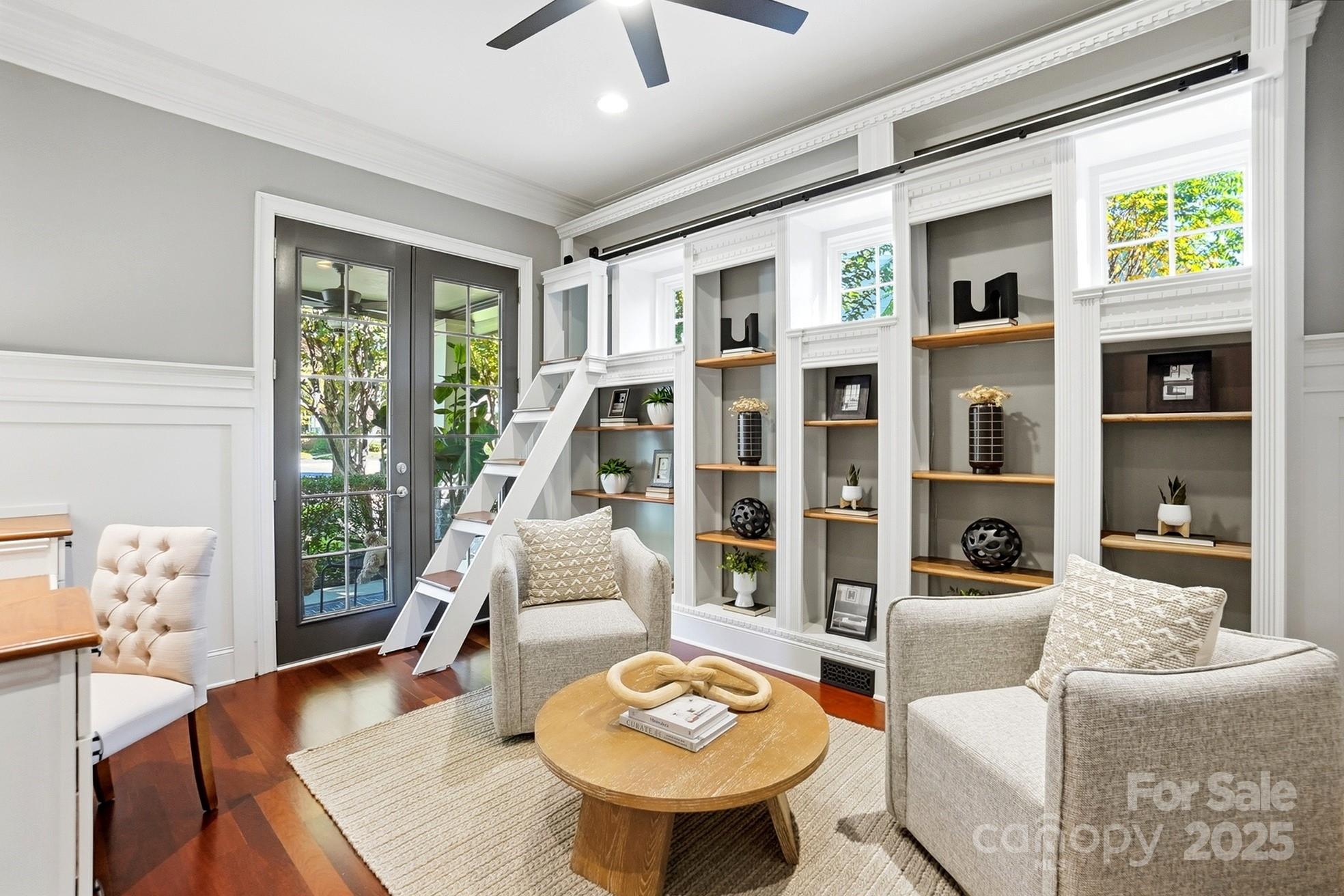 2424 Commons Court