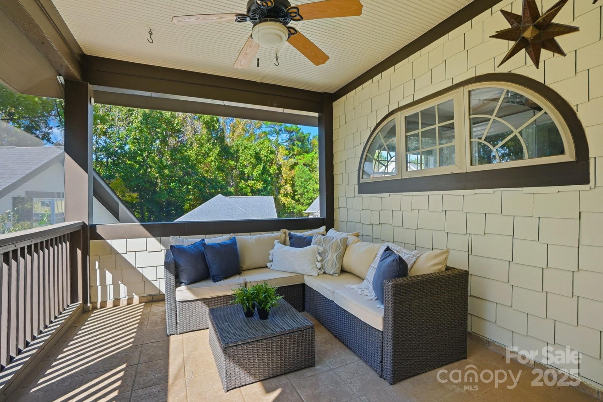 2424 Commons Court