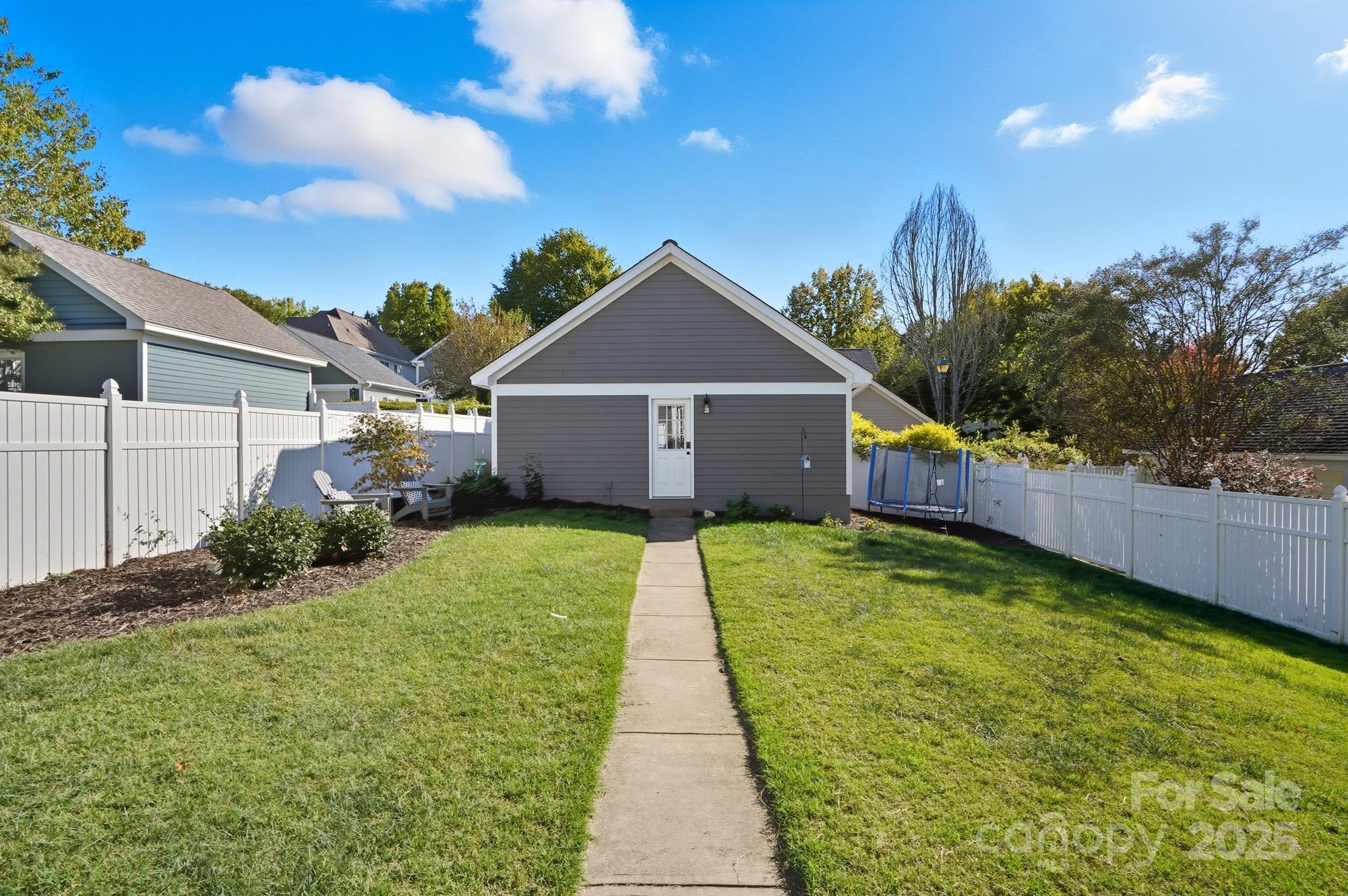 911 Cara Court