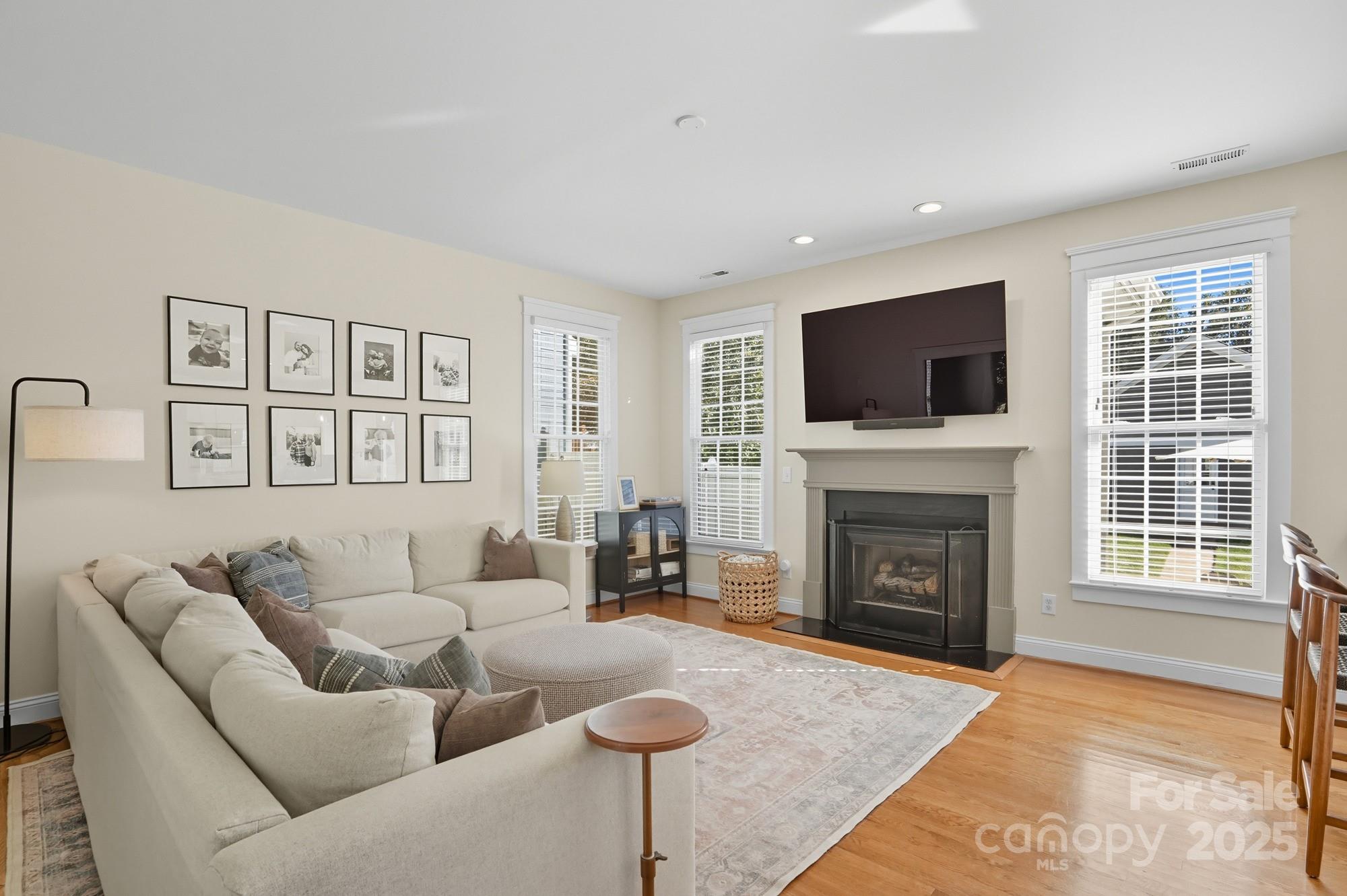 911 Cara Court