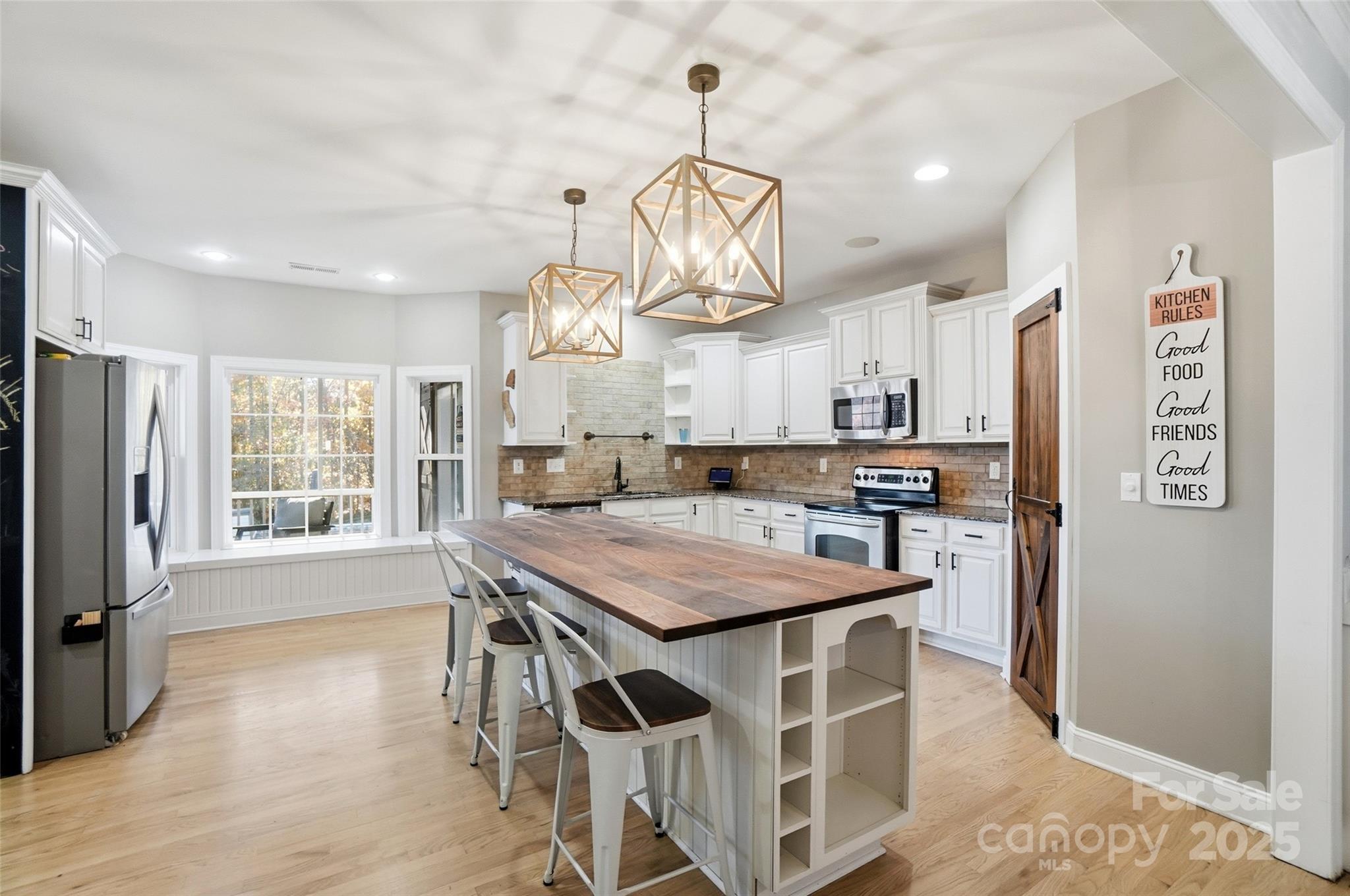 613 Adams Ridge Drive