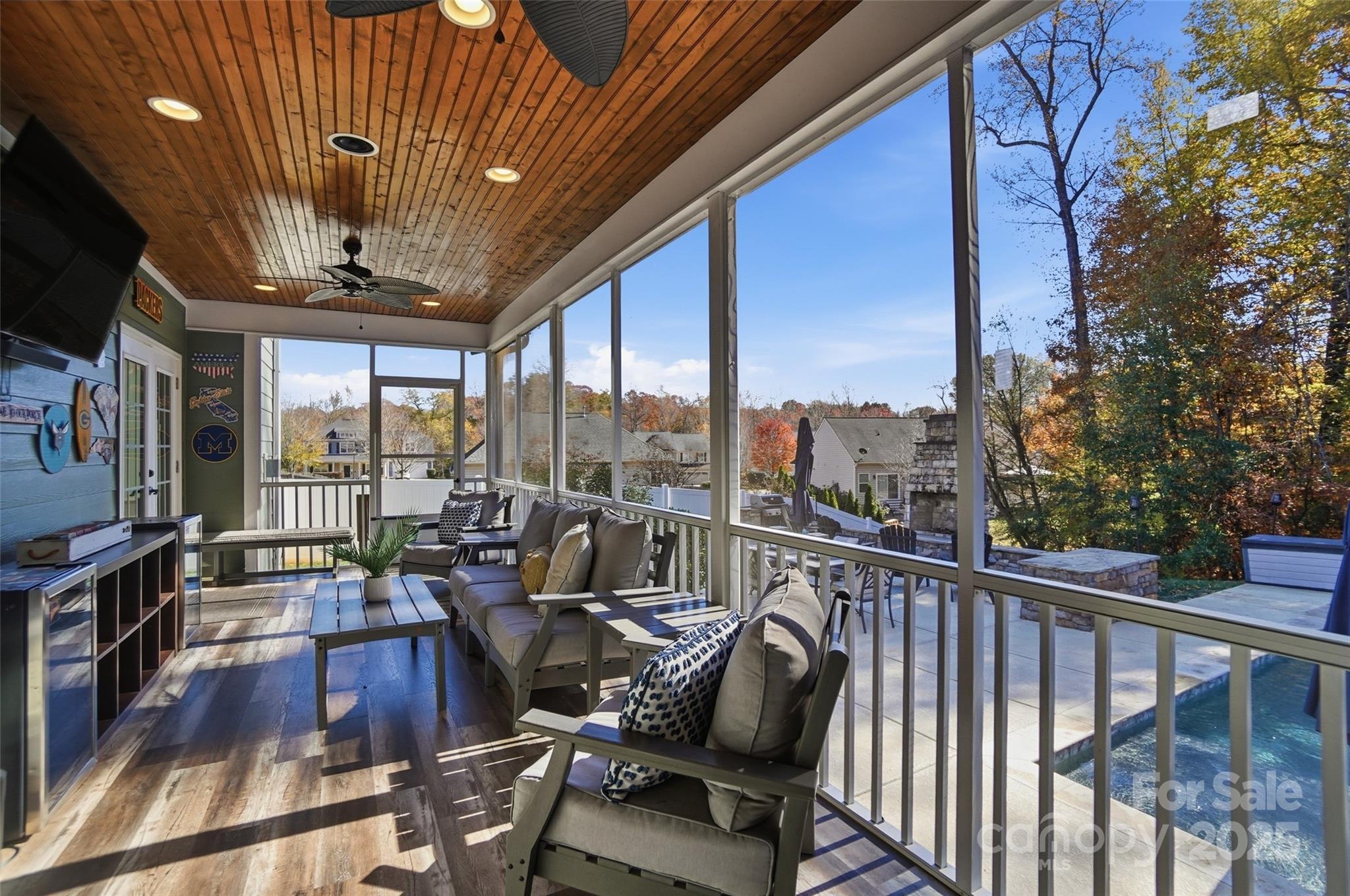 613 Adams Ridge Drive