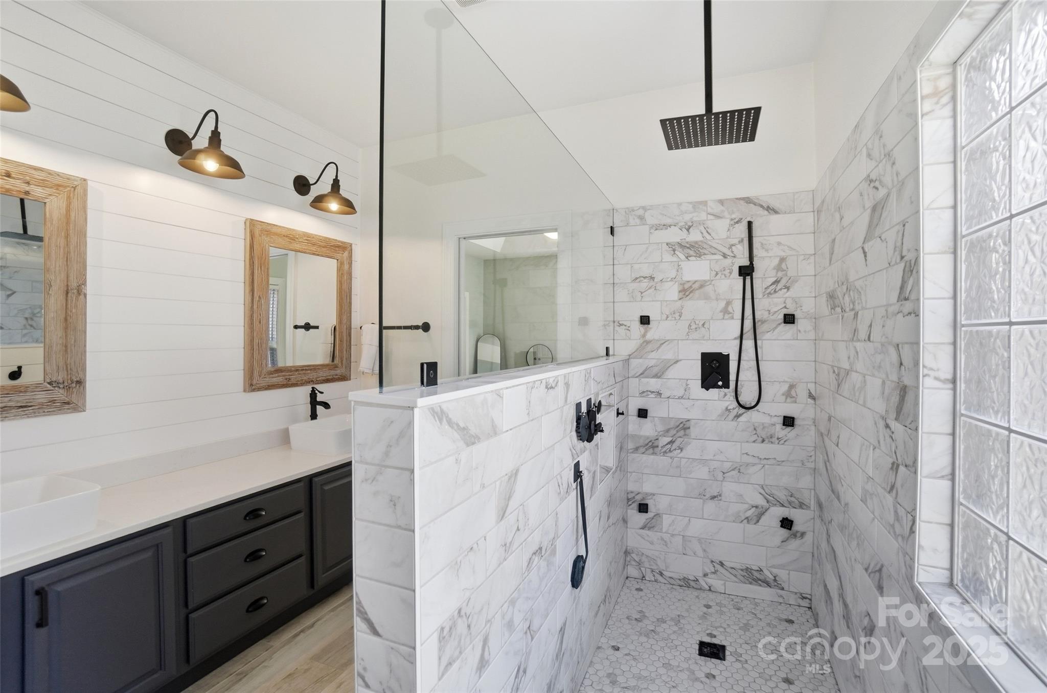 613 Adams Ridge Drive