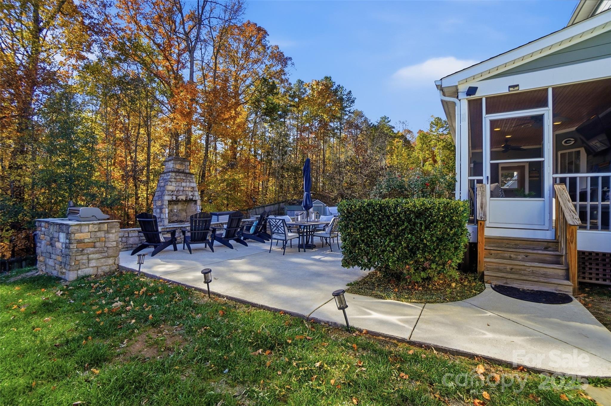 613 Adams Ridge Drive