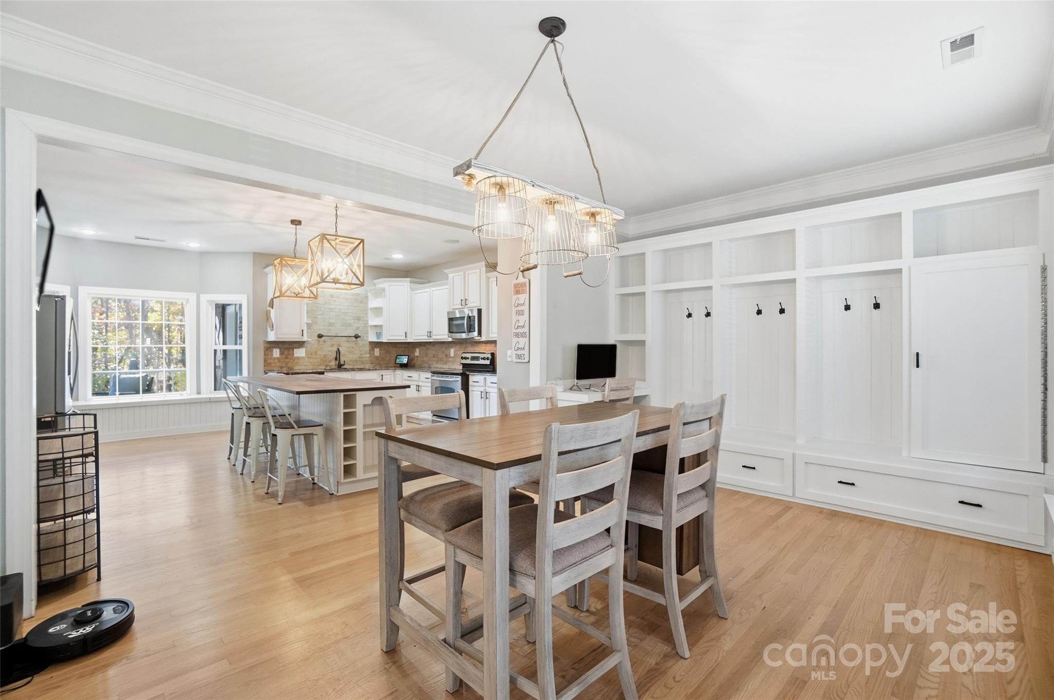 613 Adams Ridge Drive