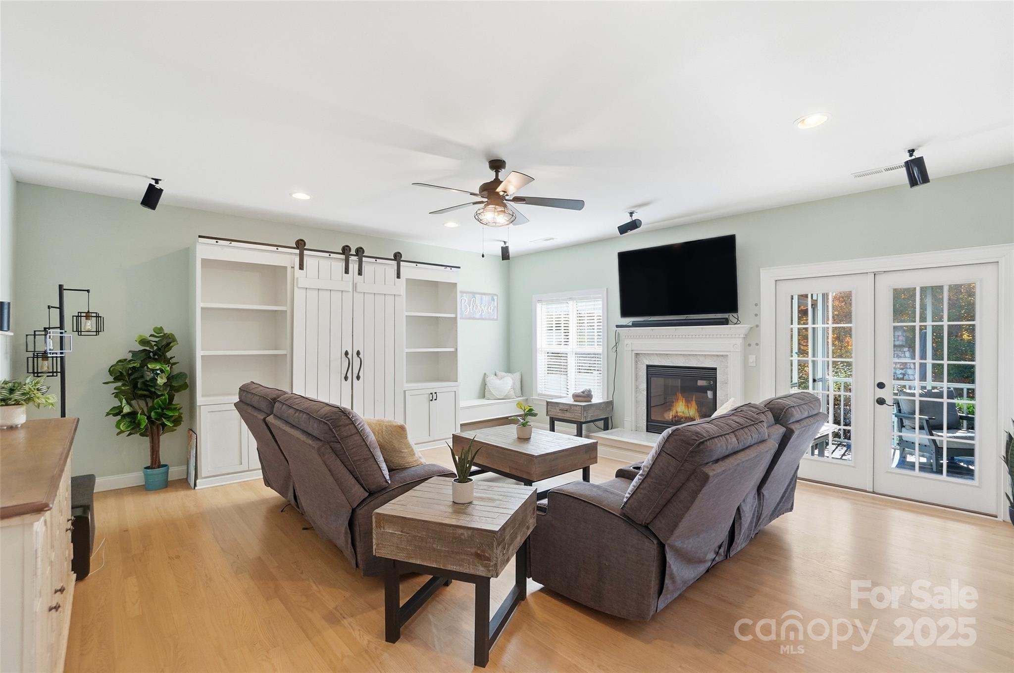 613 Adams Ridge Drive