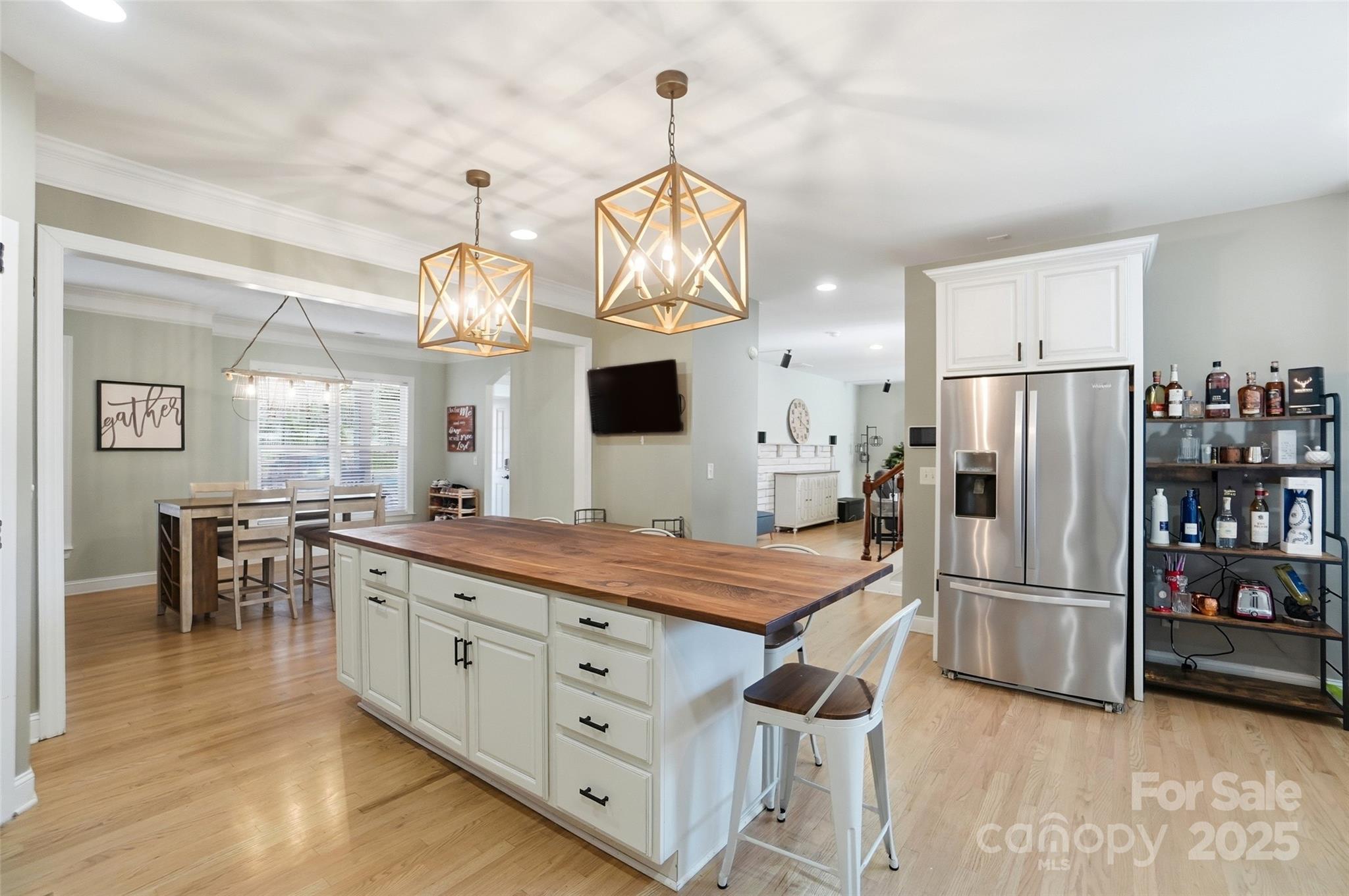 613 Adams Ridge Drive