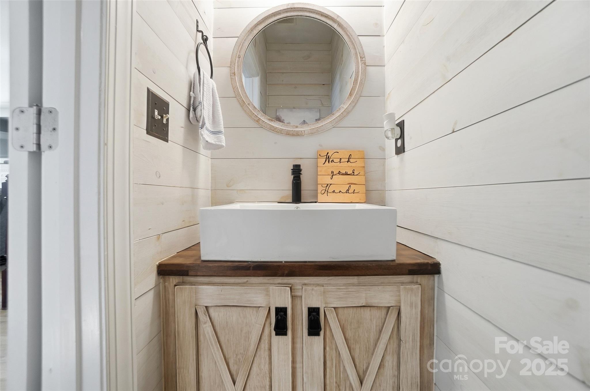 613 Adams Ridge Drive