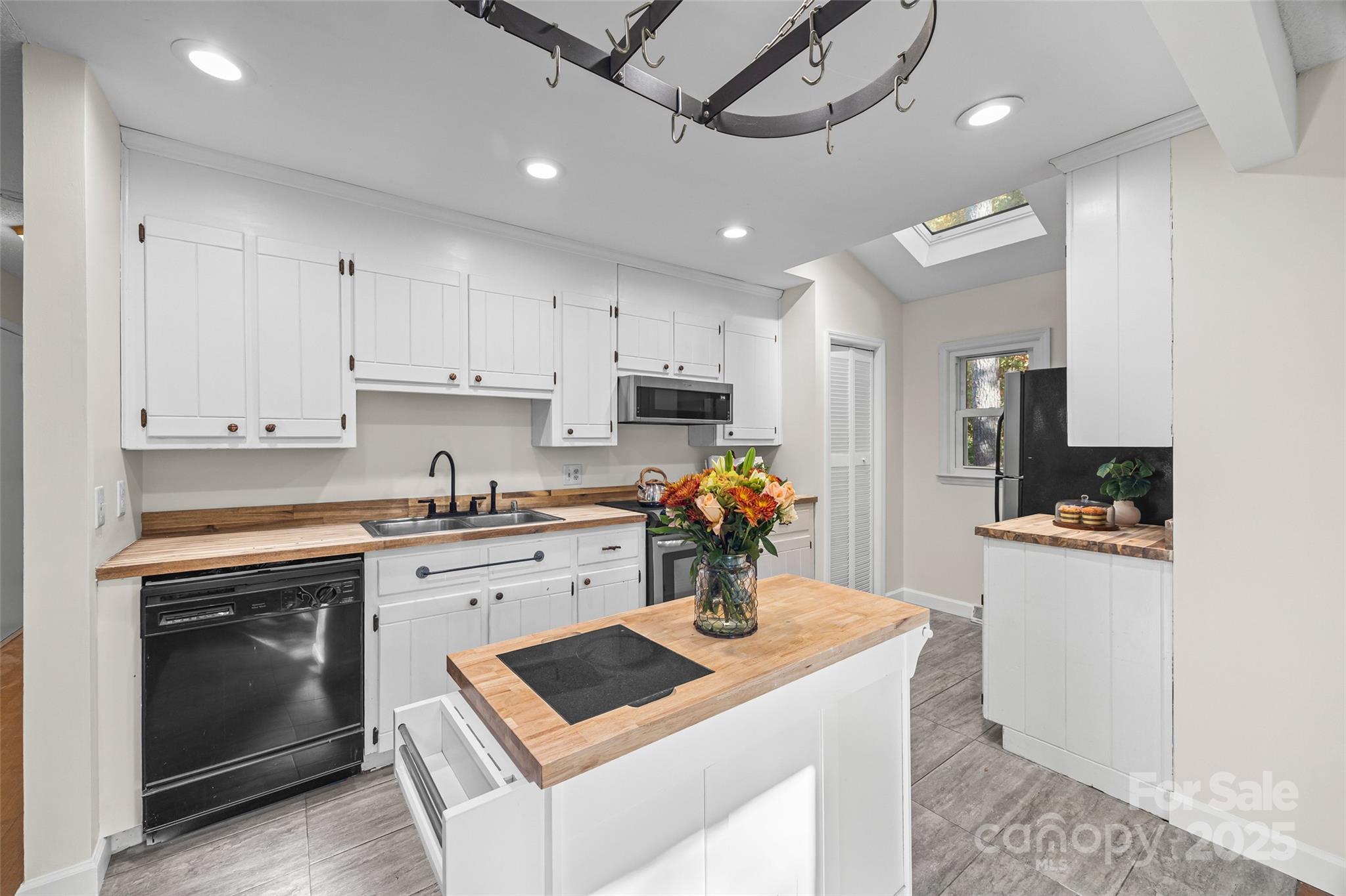 2137 Manawa Lane