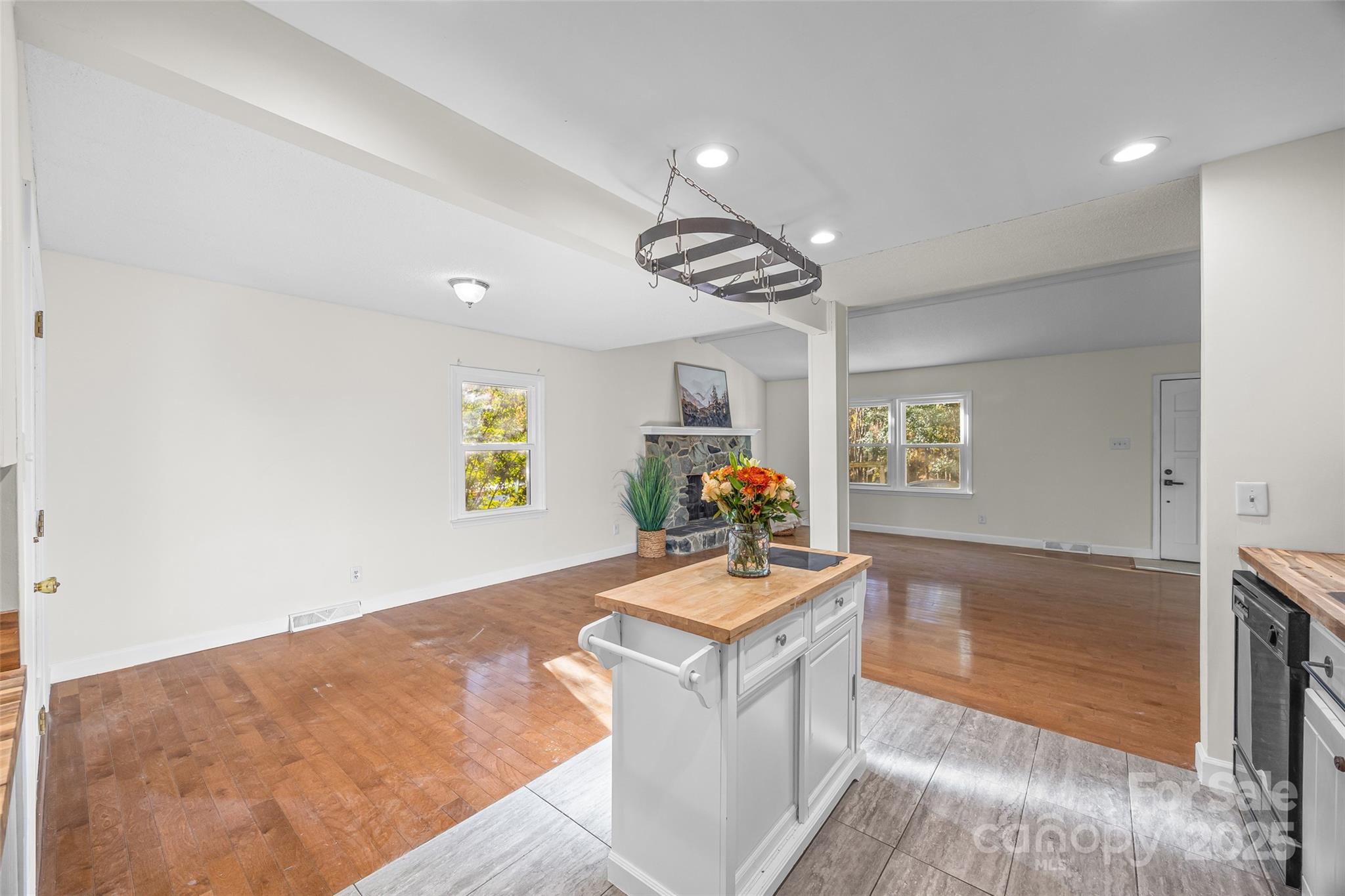 2137 Manawa Lane