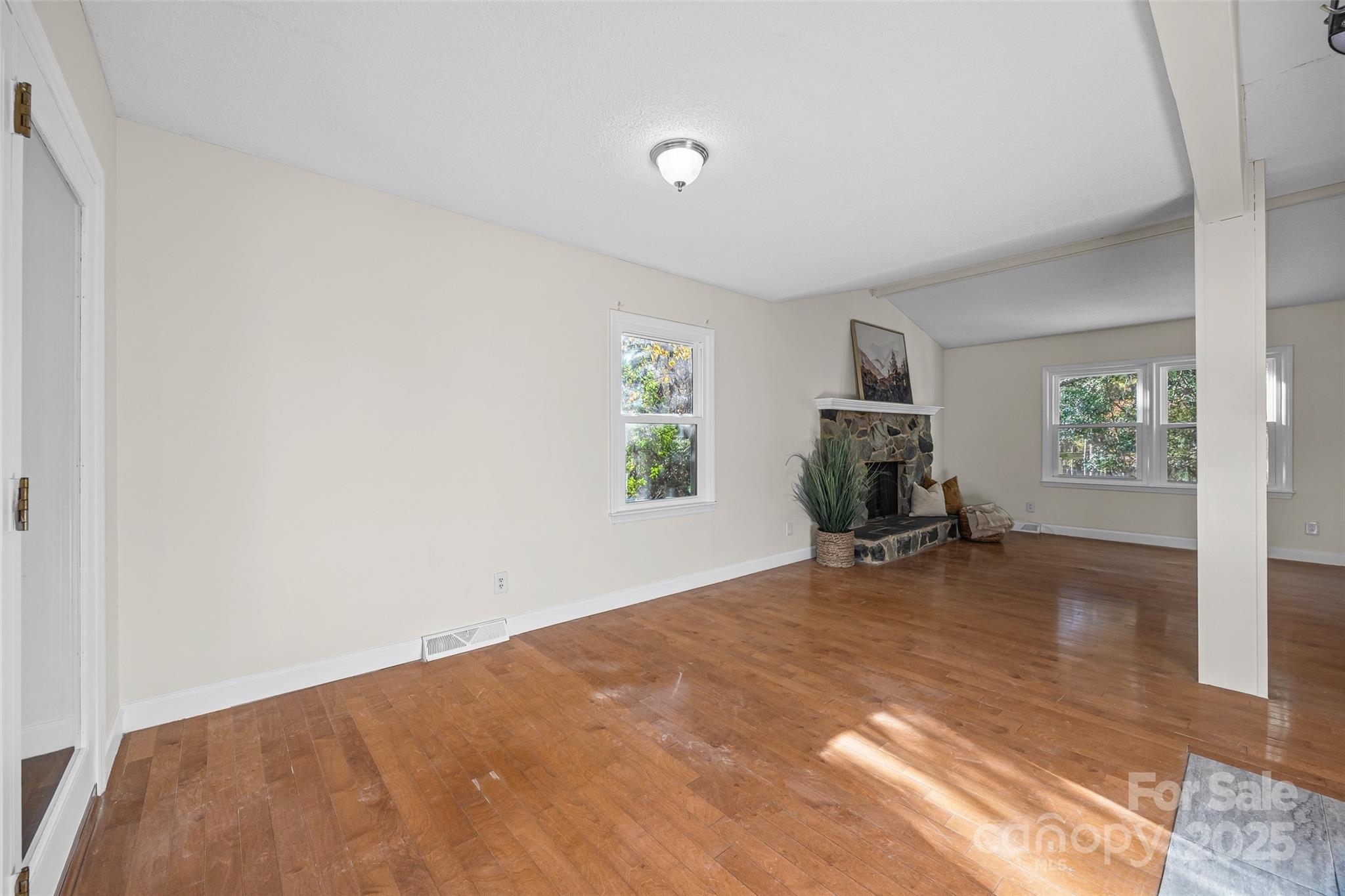 2137 Manawa Lane