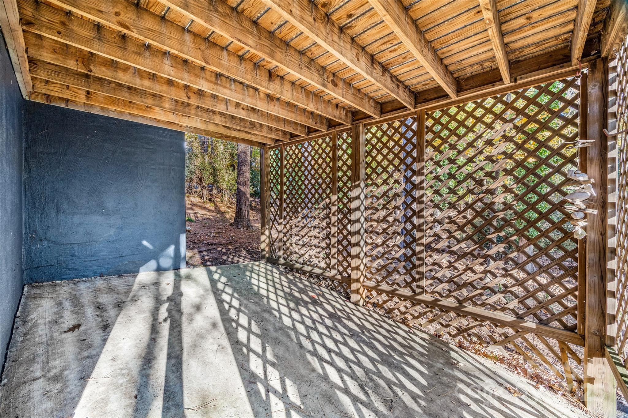 2137 Manawa Lane