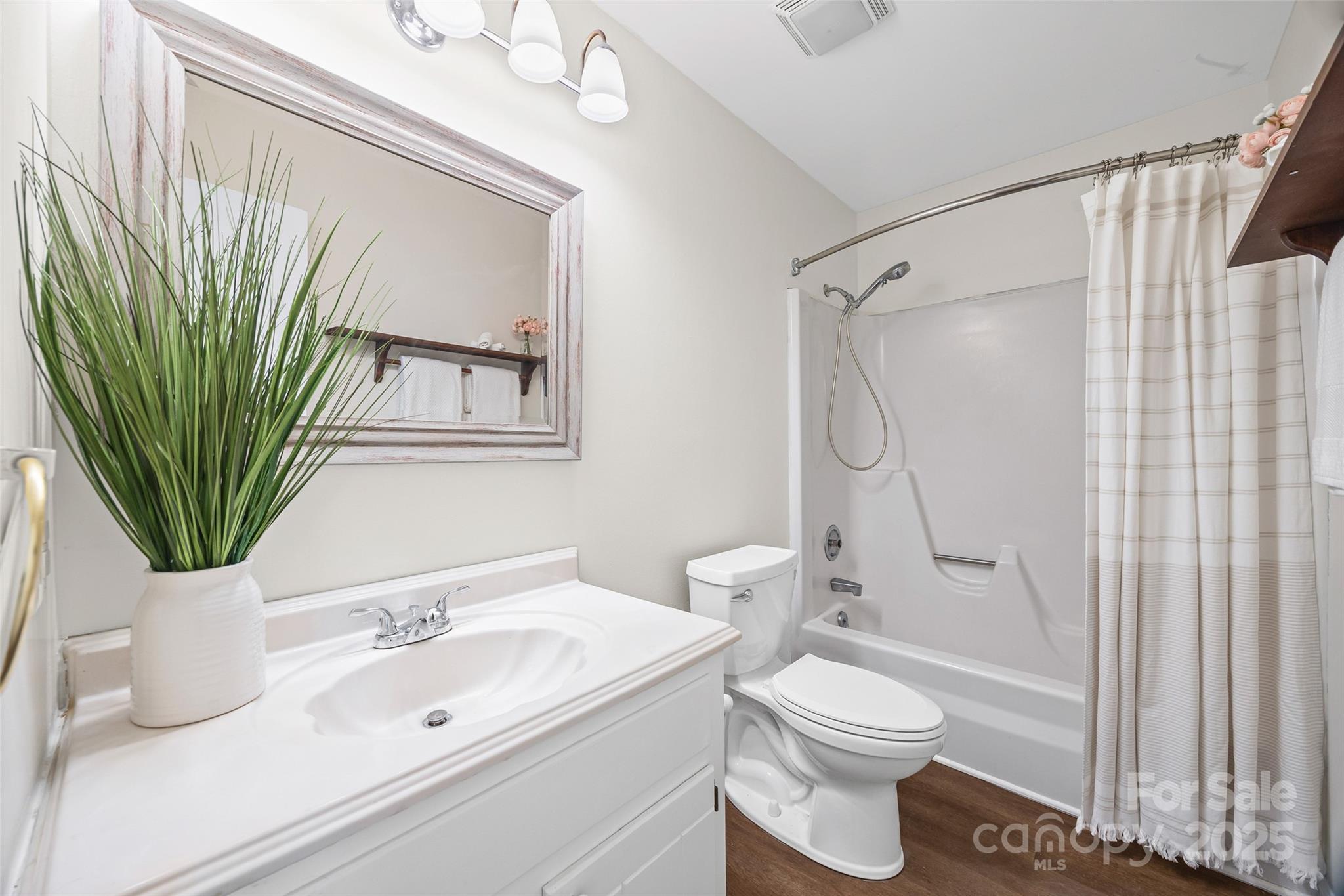 2137 Manawa Lane