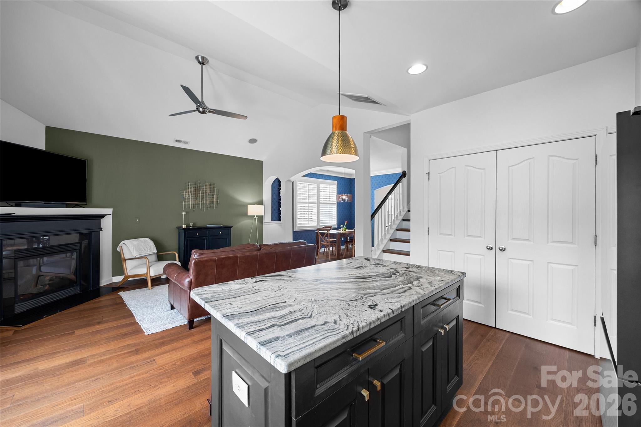 1049 Market Street