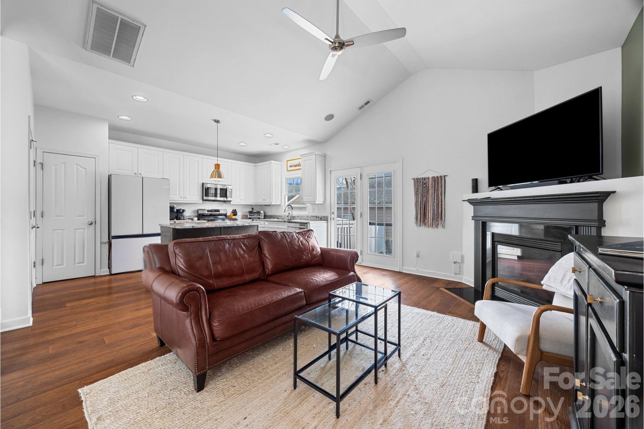 1049 Market Street