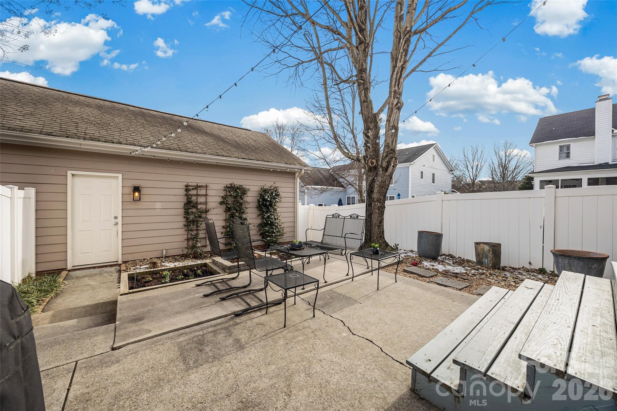 1049 Market Street