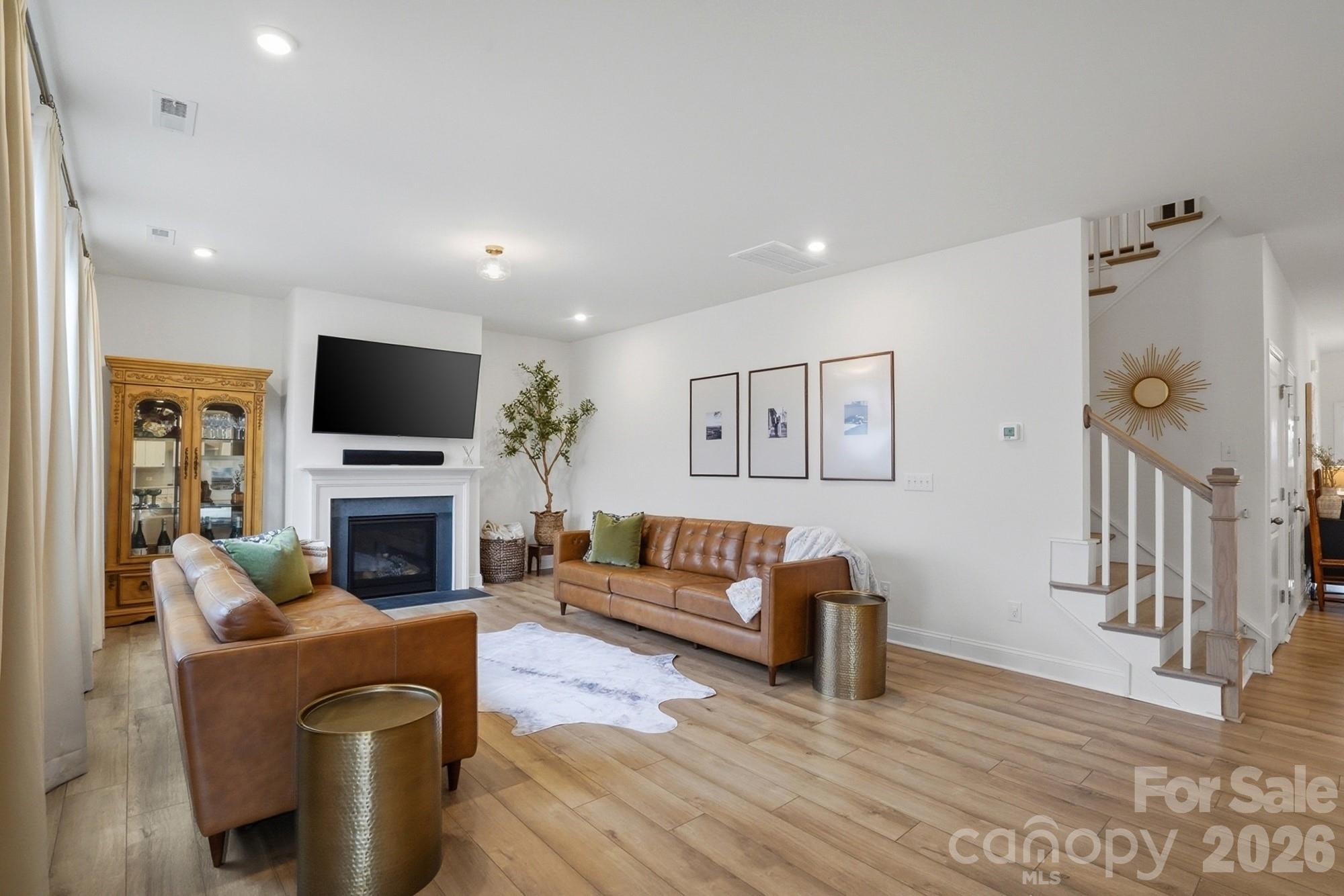 1563 Cedar Tree Drive