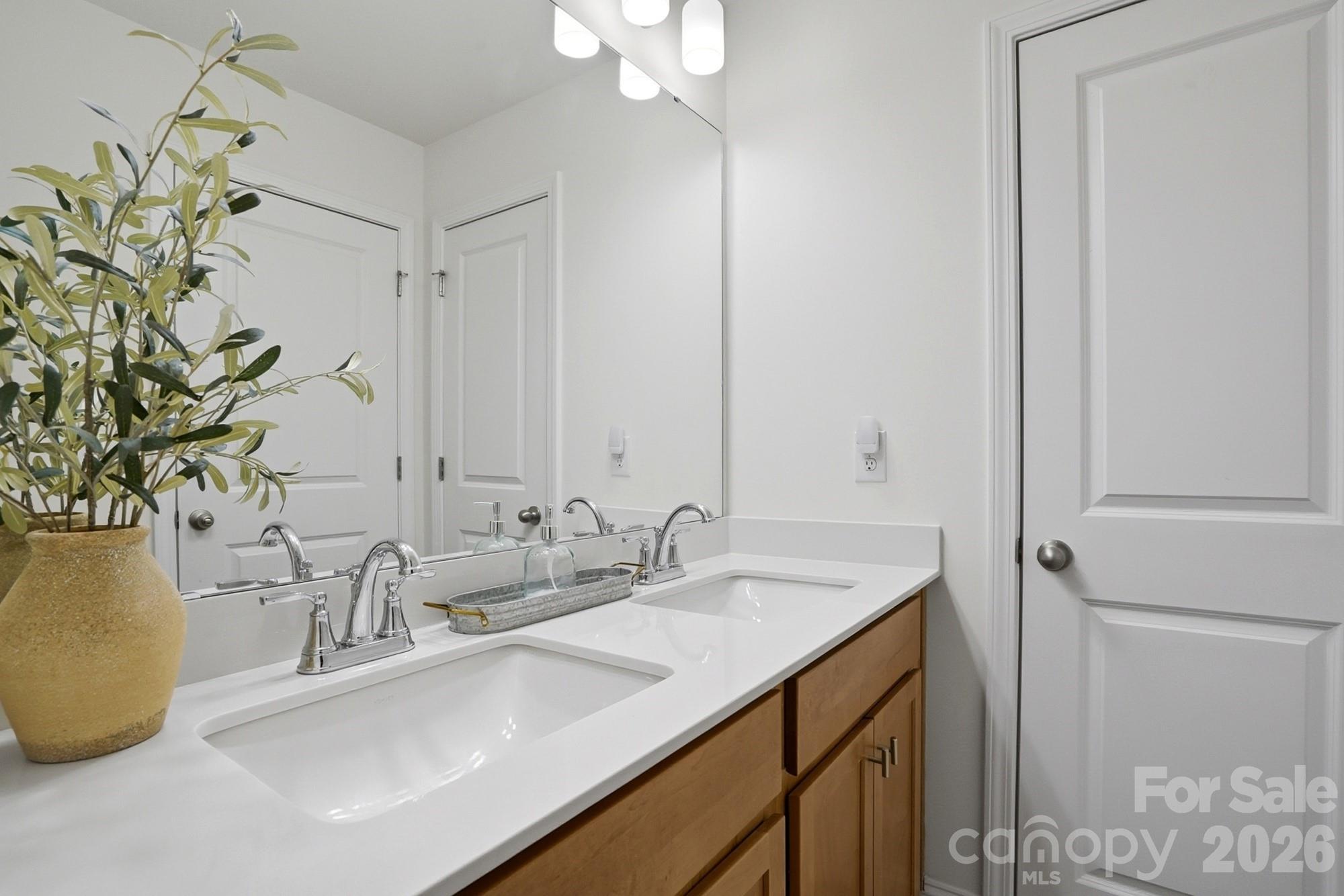 1563 Cedar Tree Drive