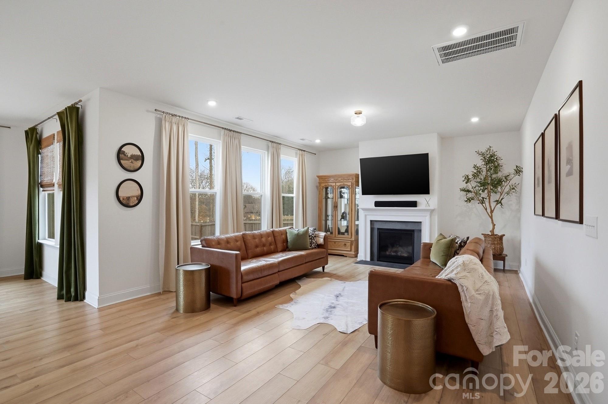 1563 Cedar Tree Drive