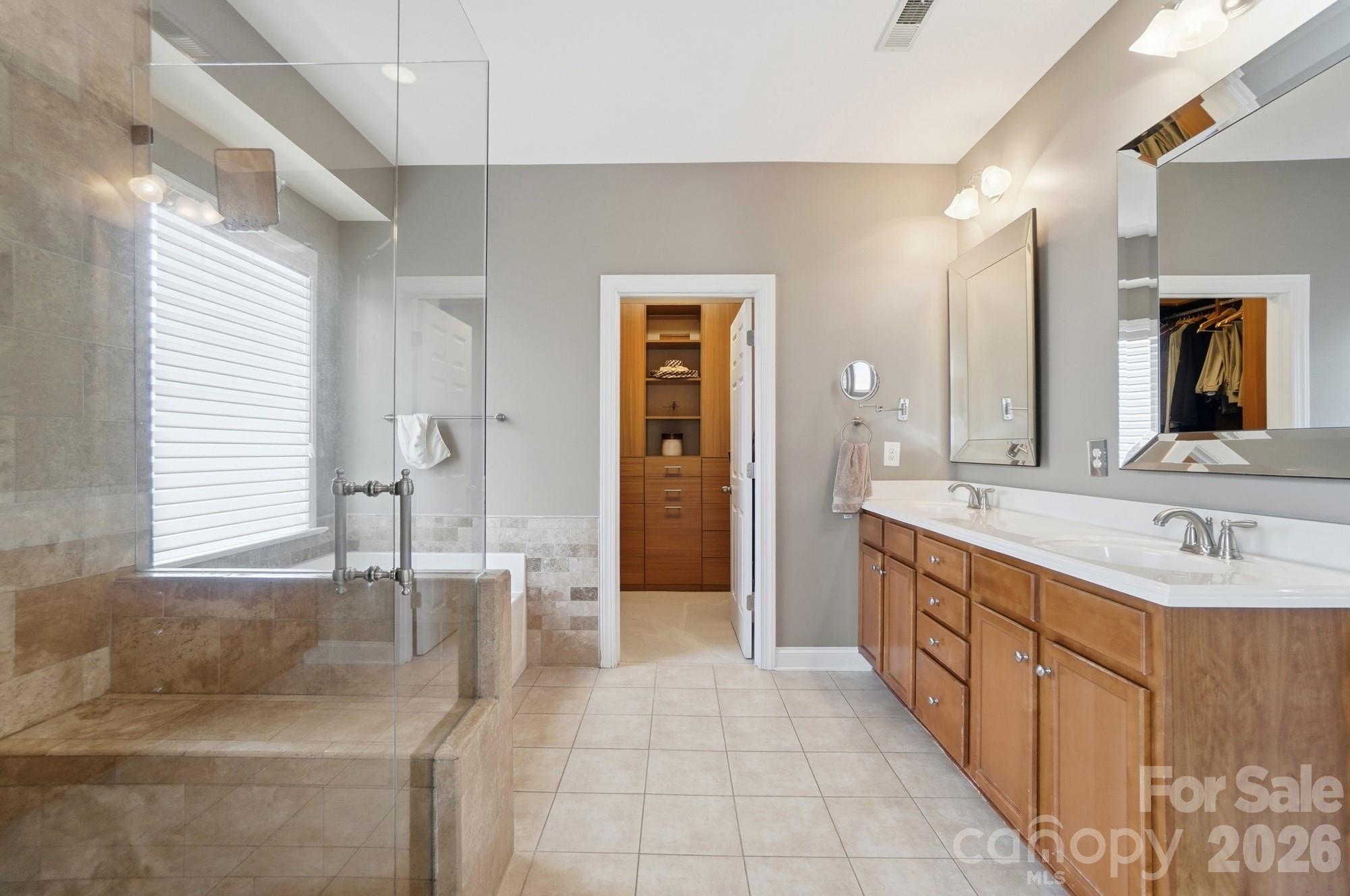 4261 Birkshire Heights