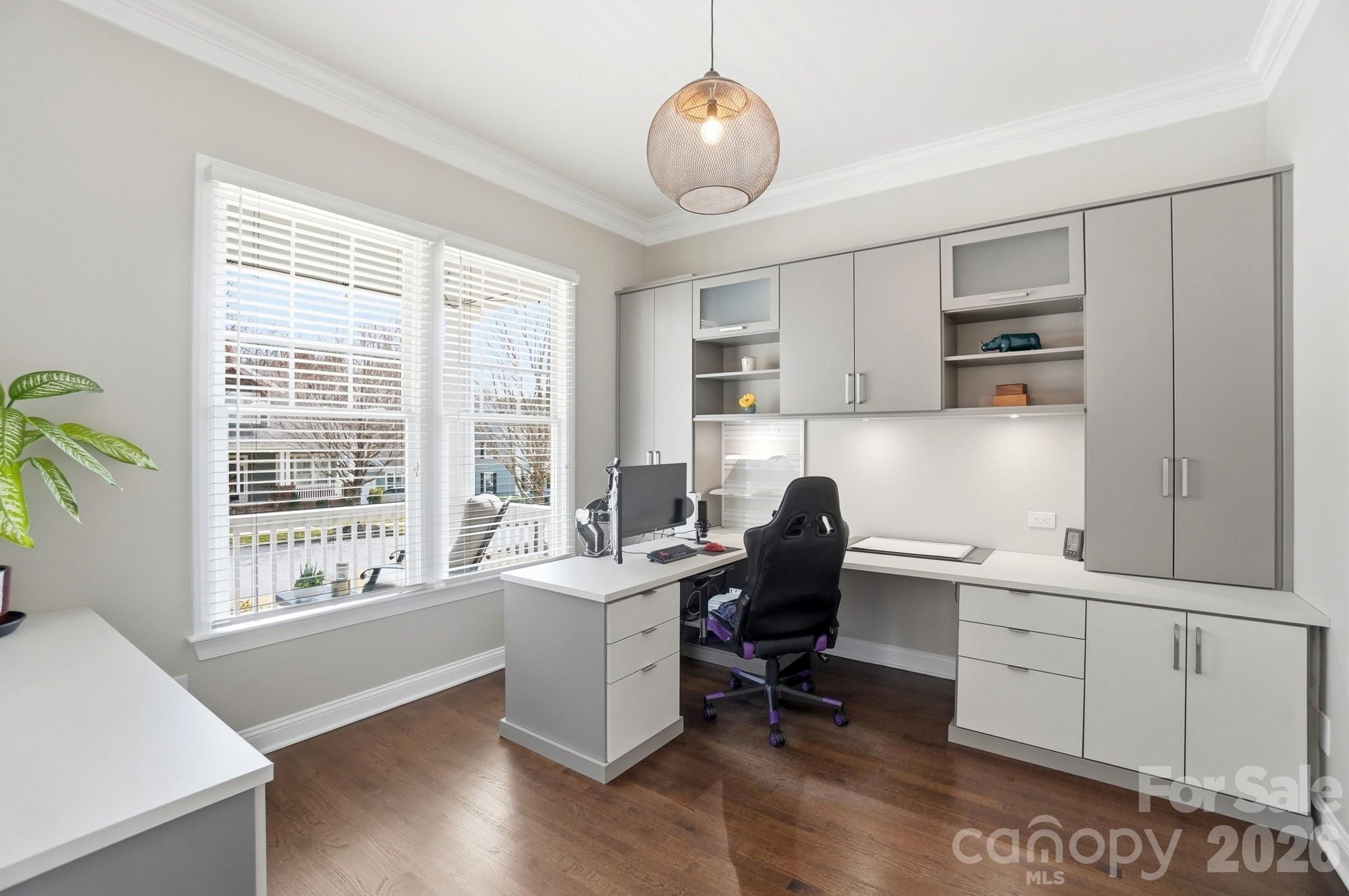 4261 Birkshire Heights