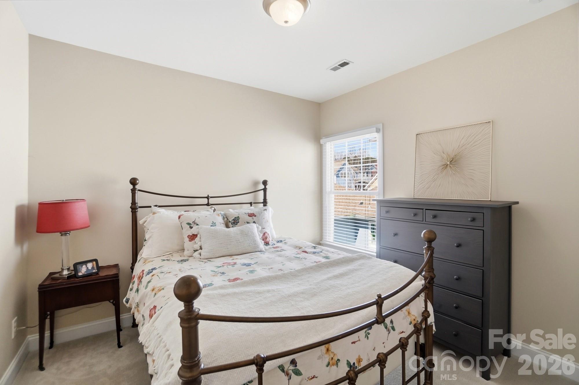 4261 Birkshire Heights