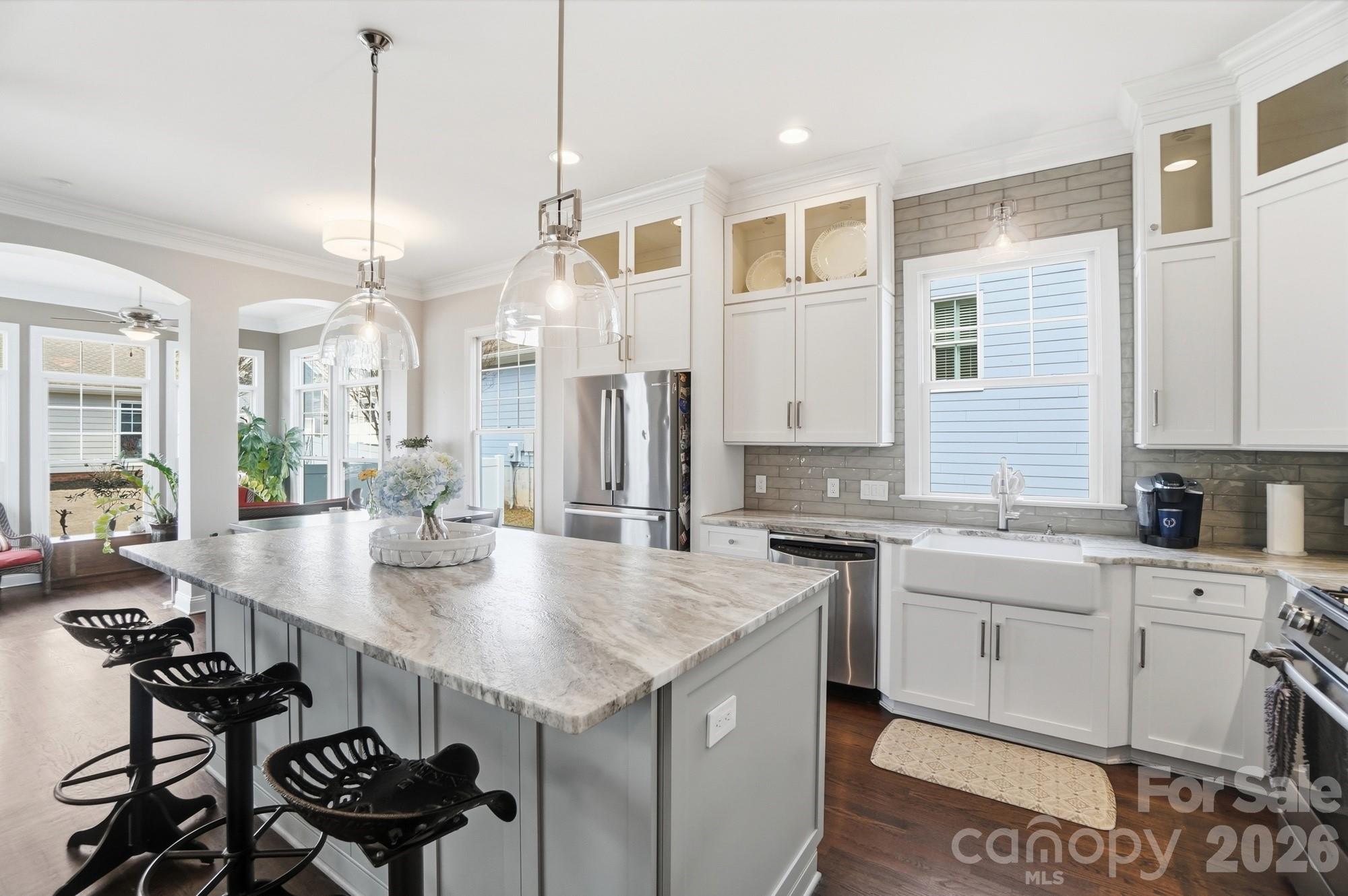 4261 Birkshire Heights