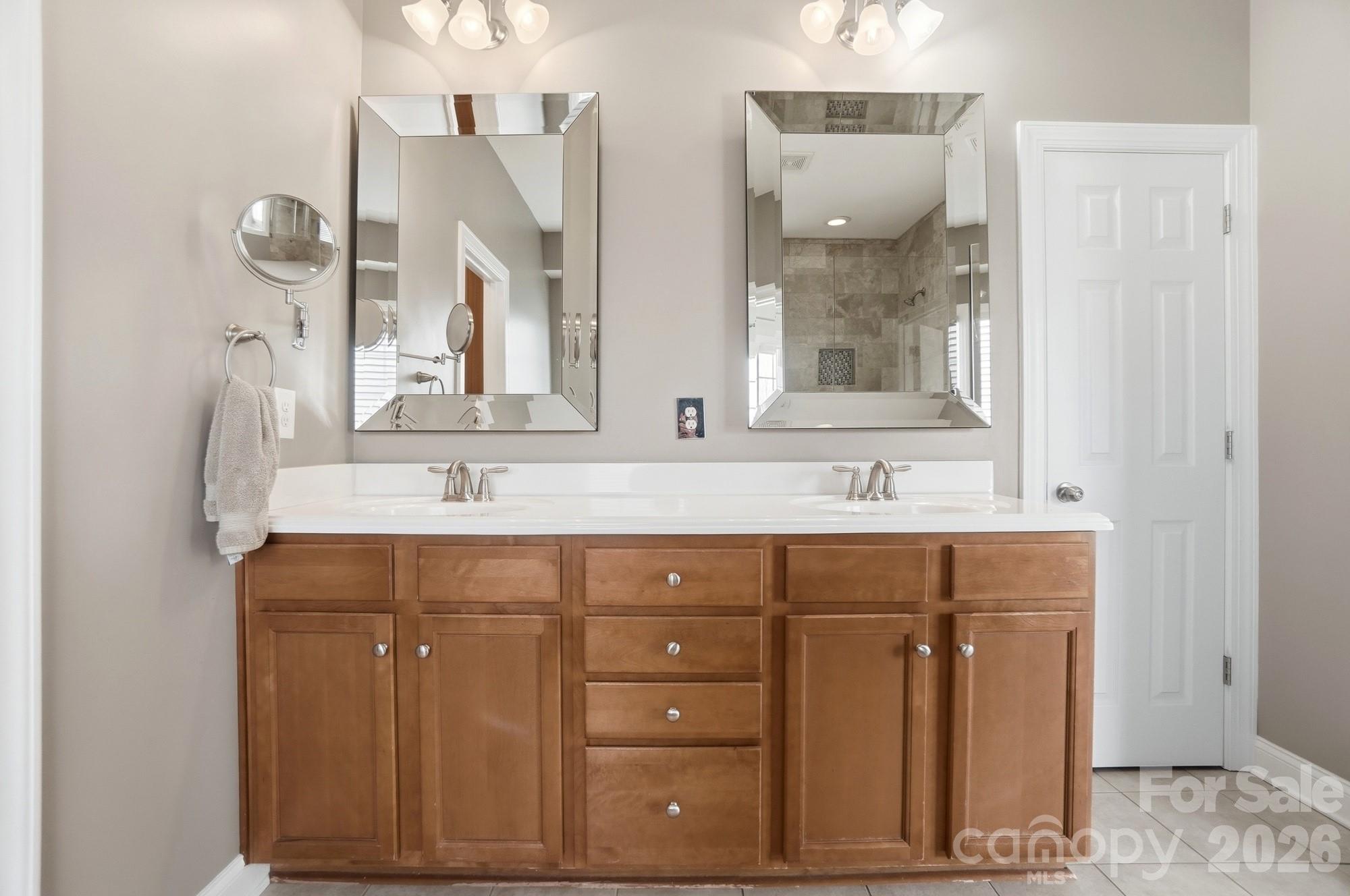 4261 Birkshire Heights