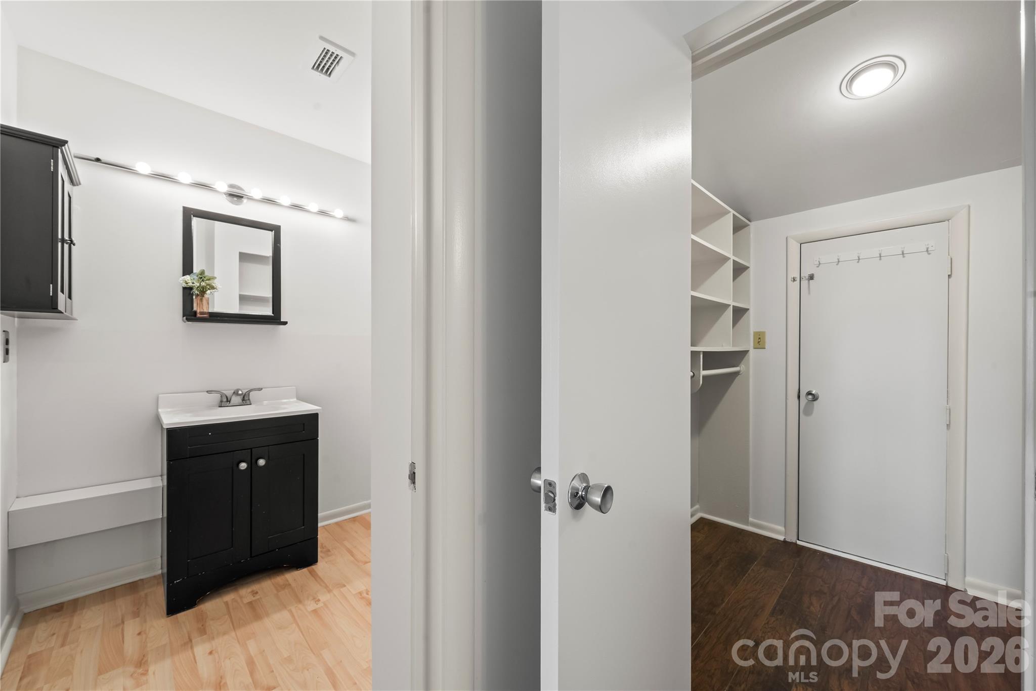 215 Riverview Terrace