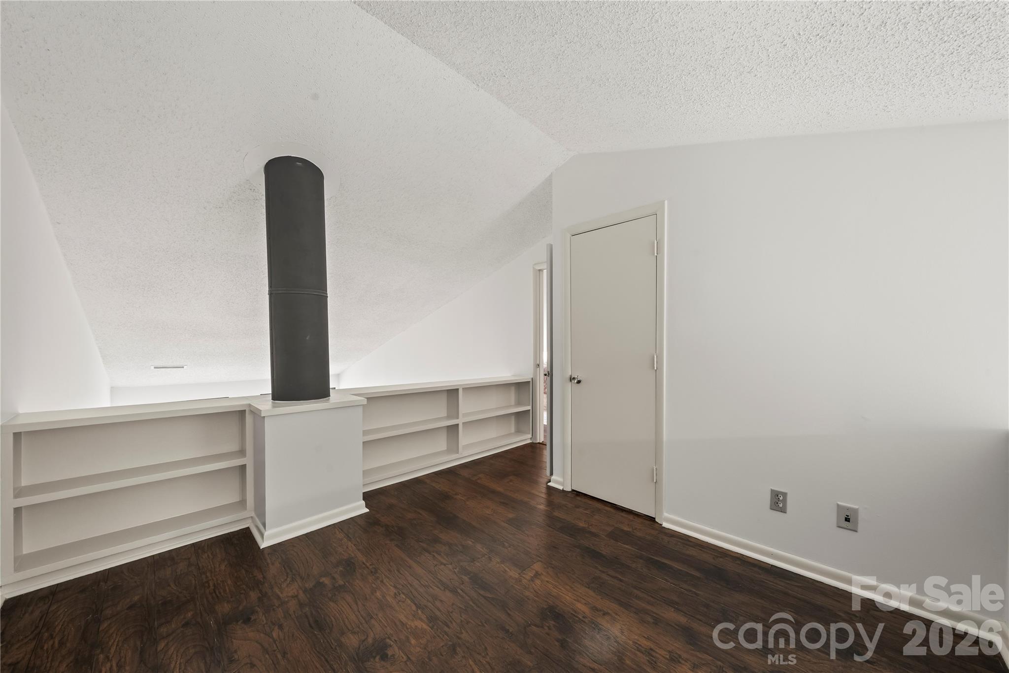 215 Riverview Terrace