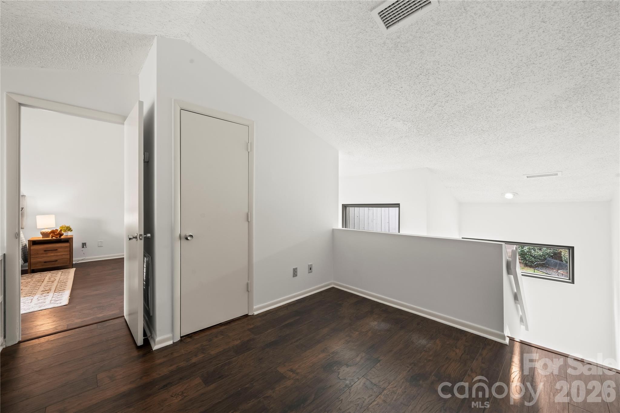 215 Riverview Terrace