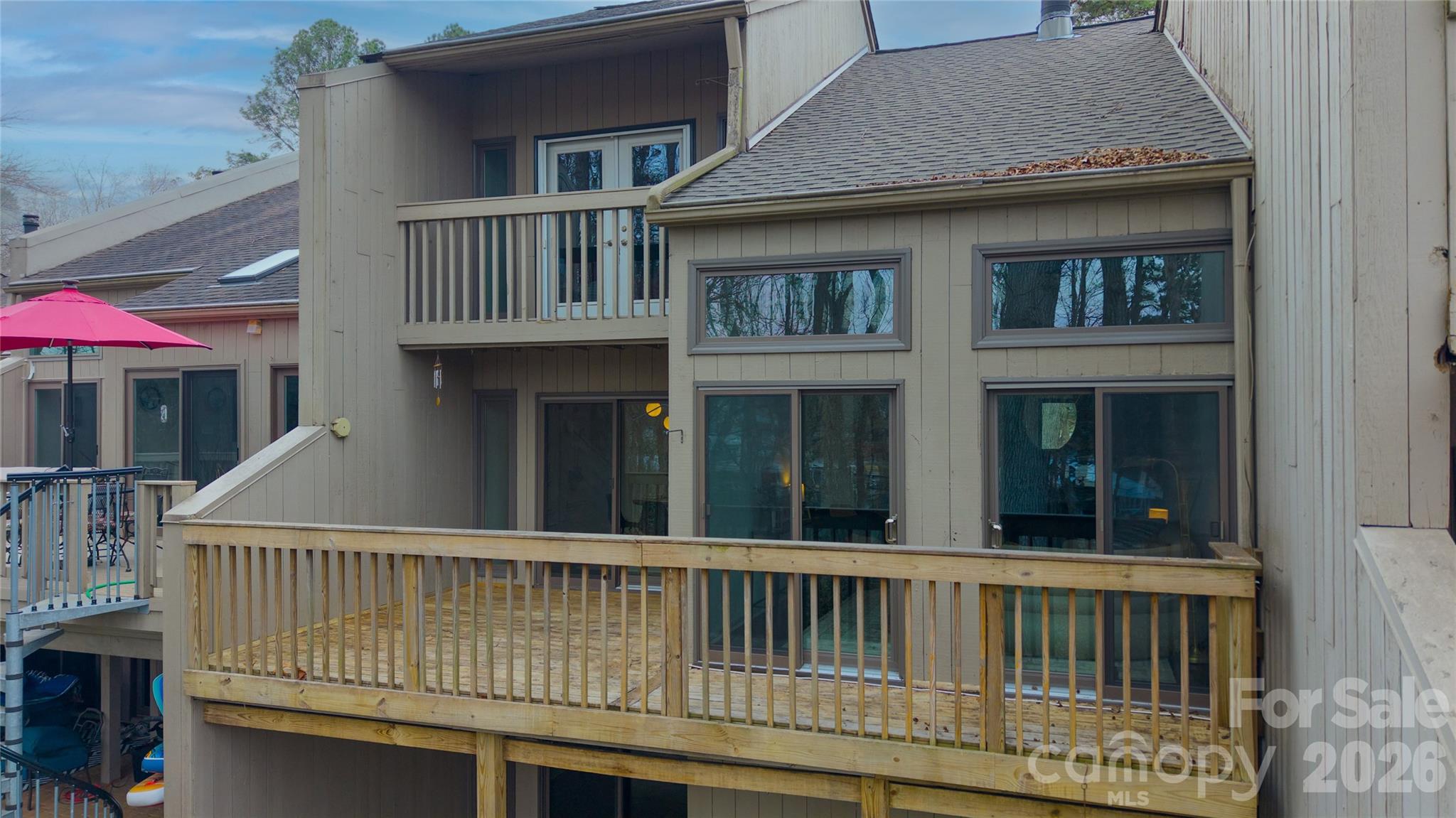 215 Riverview Terrace