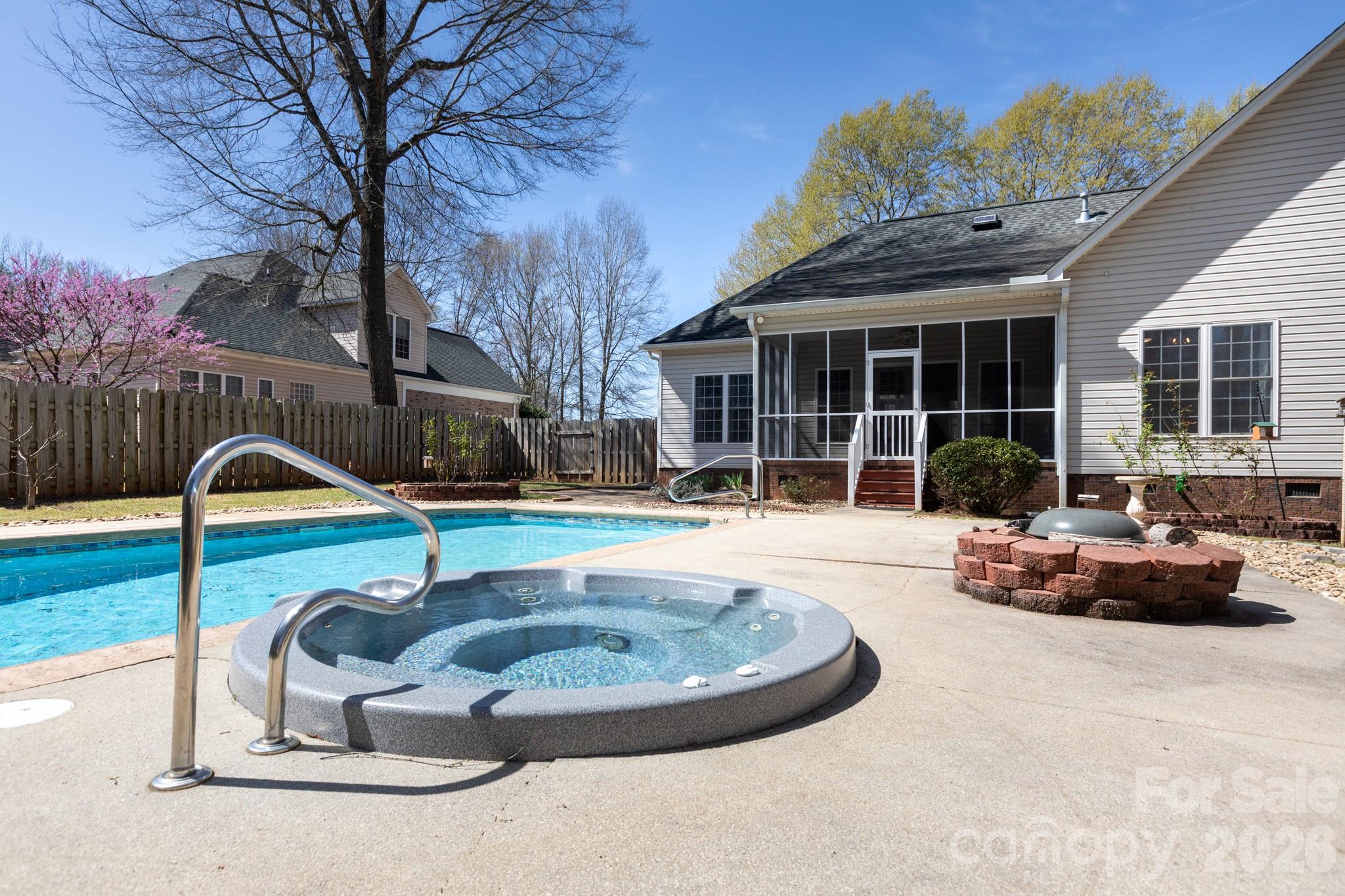 1525 Garrett Landen Drive