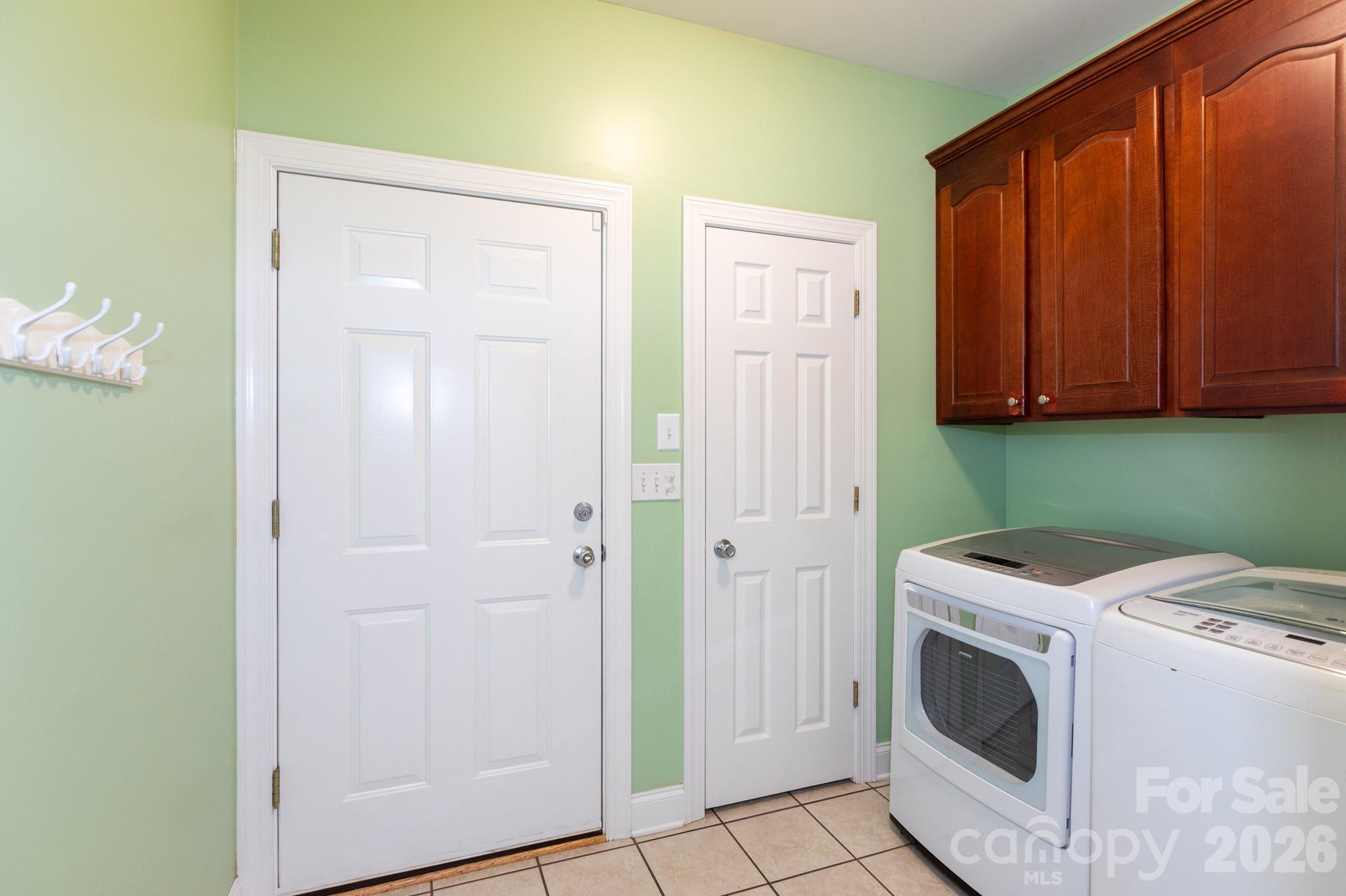 1525 Garrett Landen Drive
