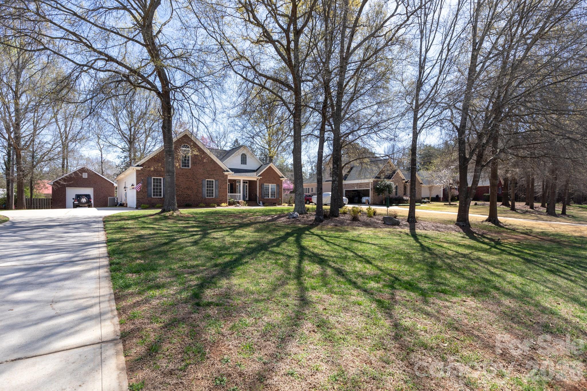 1525 Garrett Landen Drive