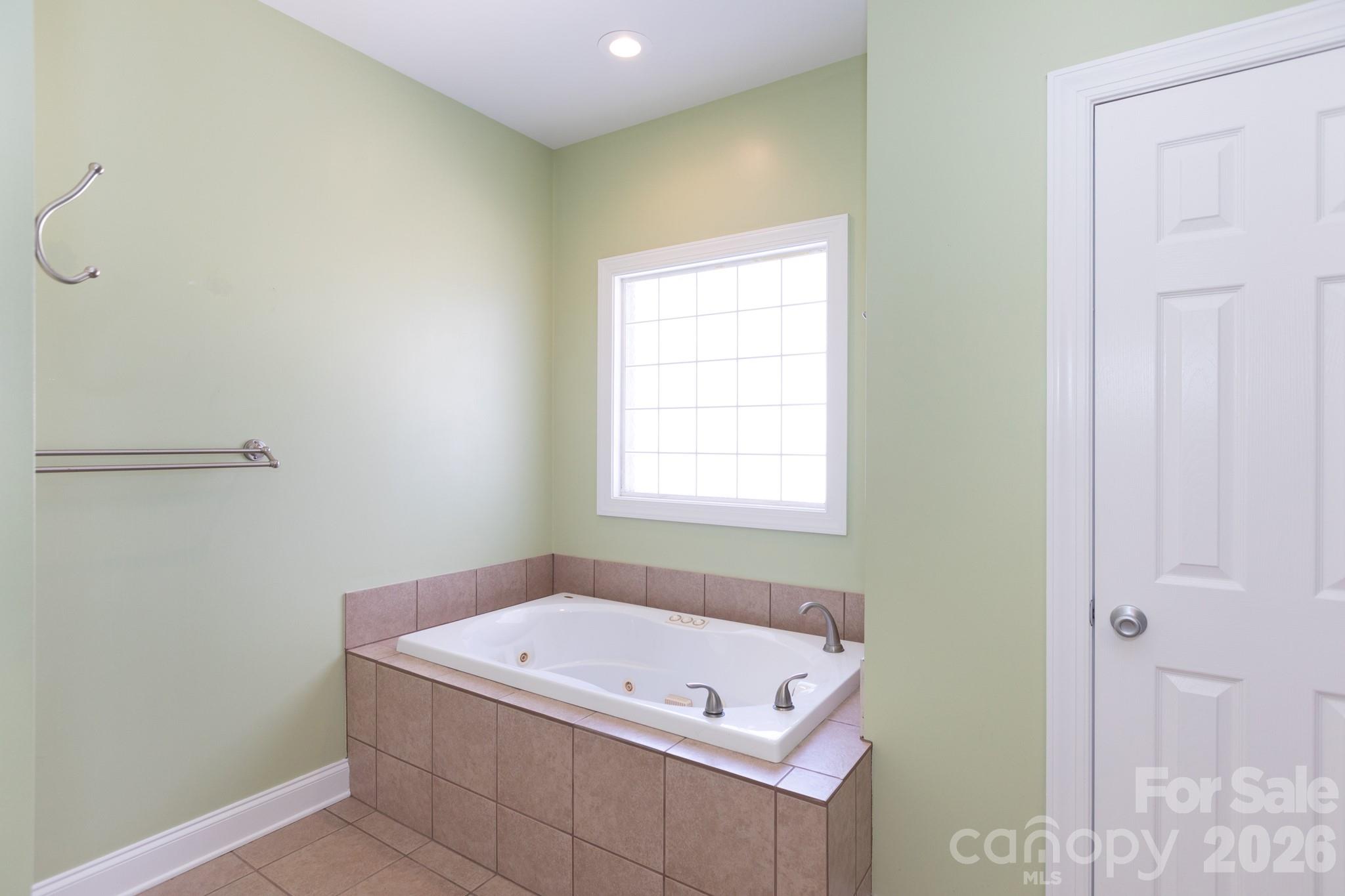 1525 Garrett Landen Drive