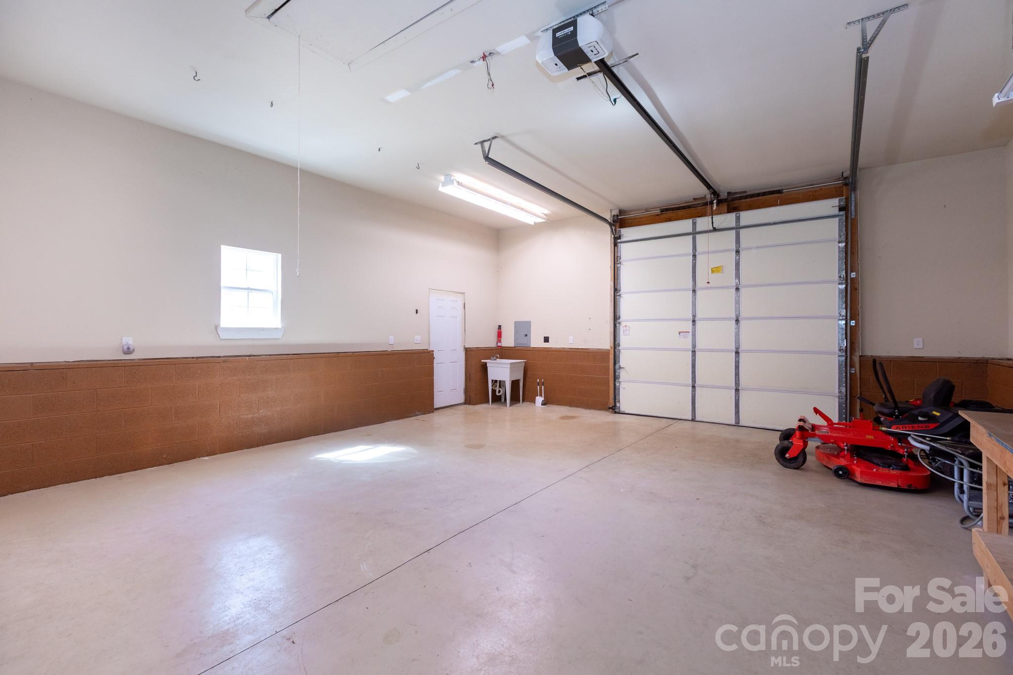 1525 Garrett Landen Drive